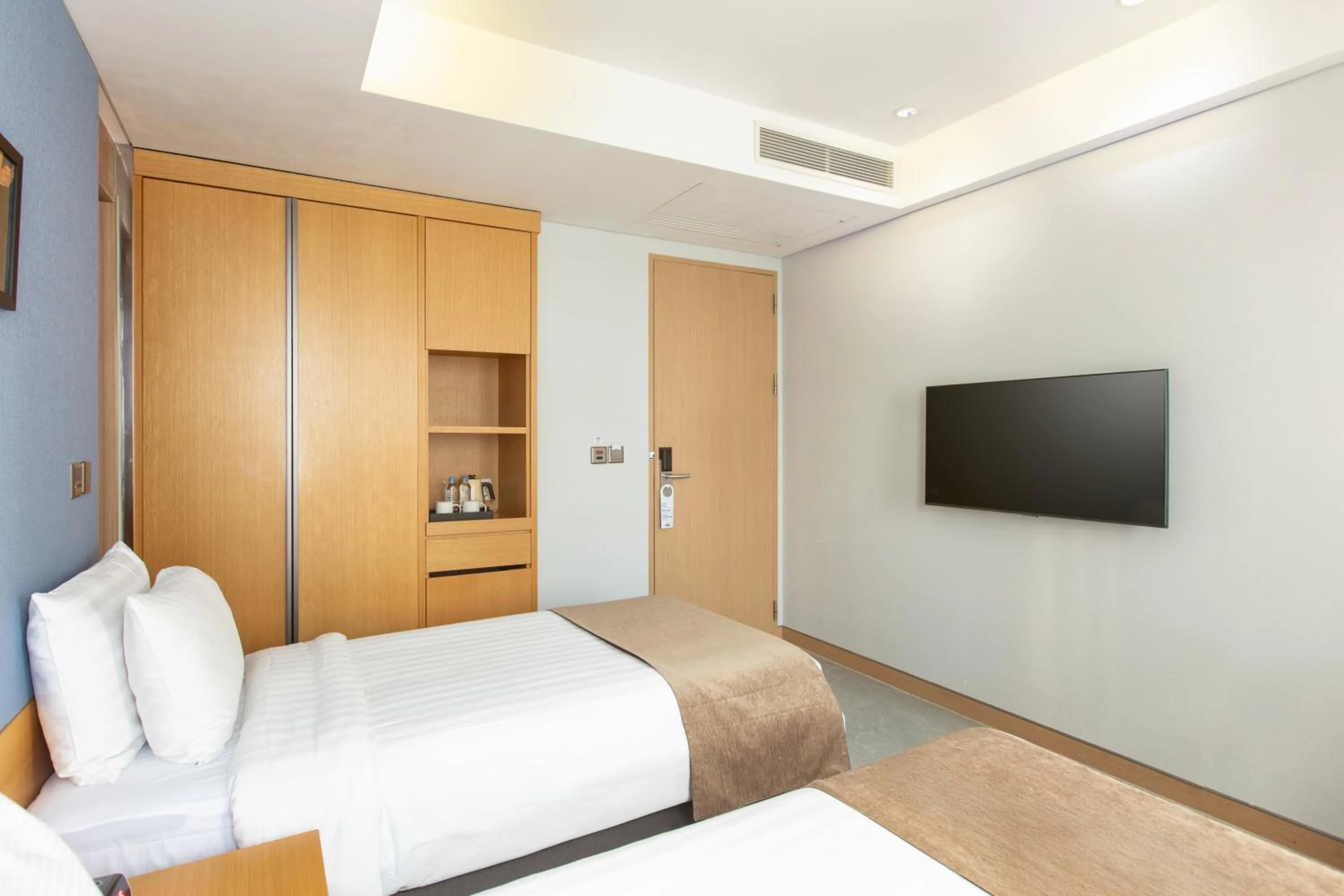 Bed in Days Hotel by Wyndham Seoul Myeongdong