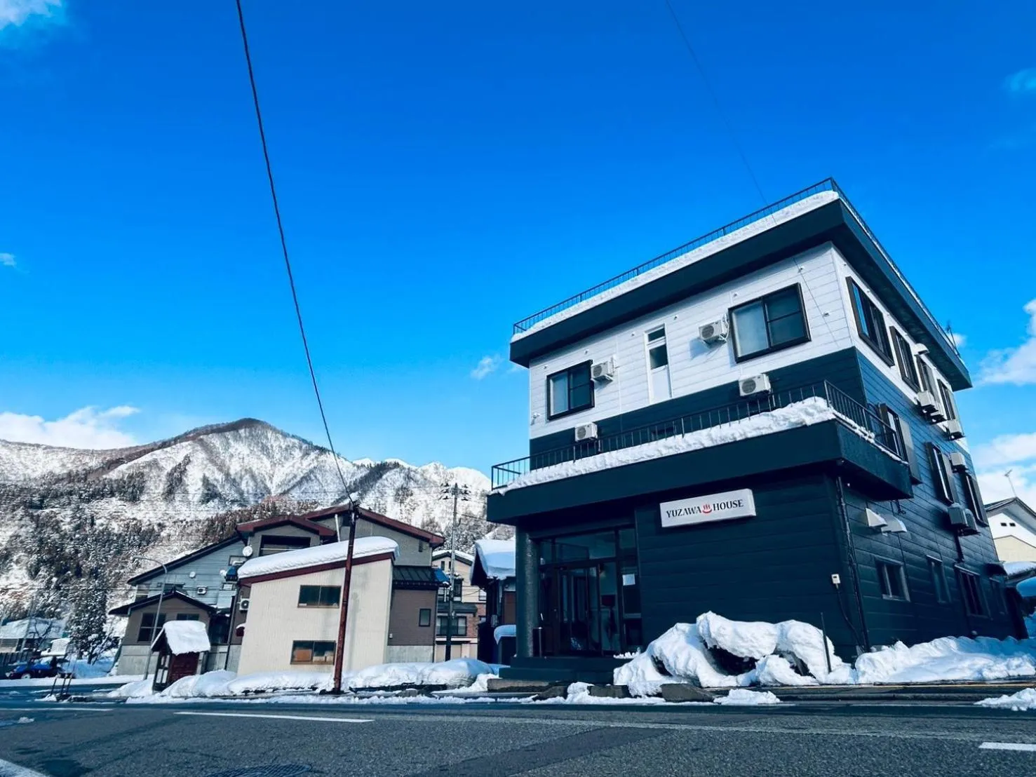 Yuzawa house