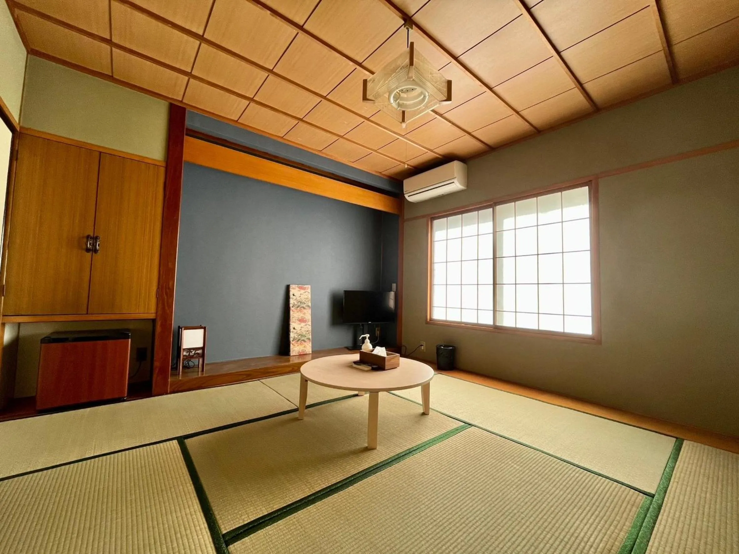 TV and multimedia in Yuzawa house