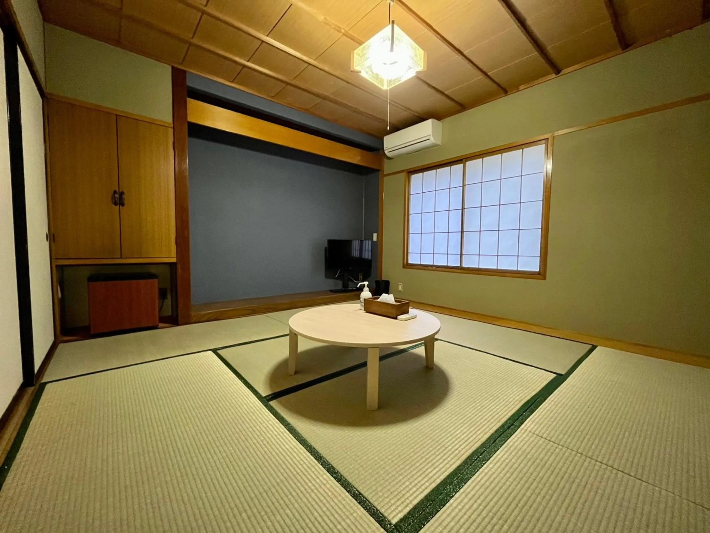 Photo of the whole room in Yuzawa house
