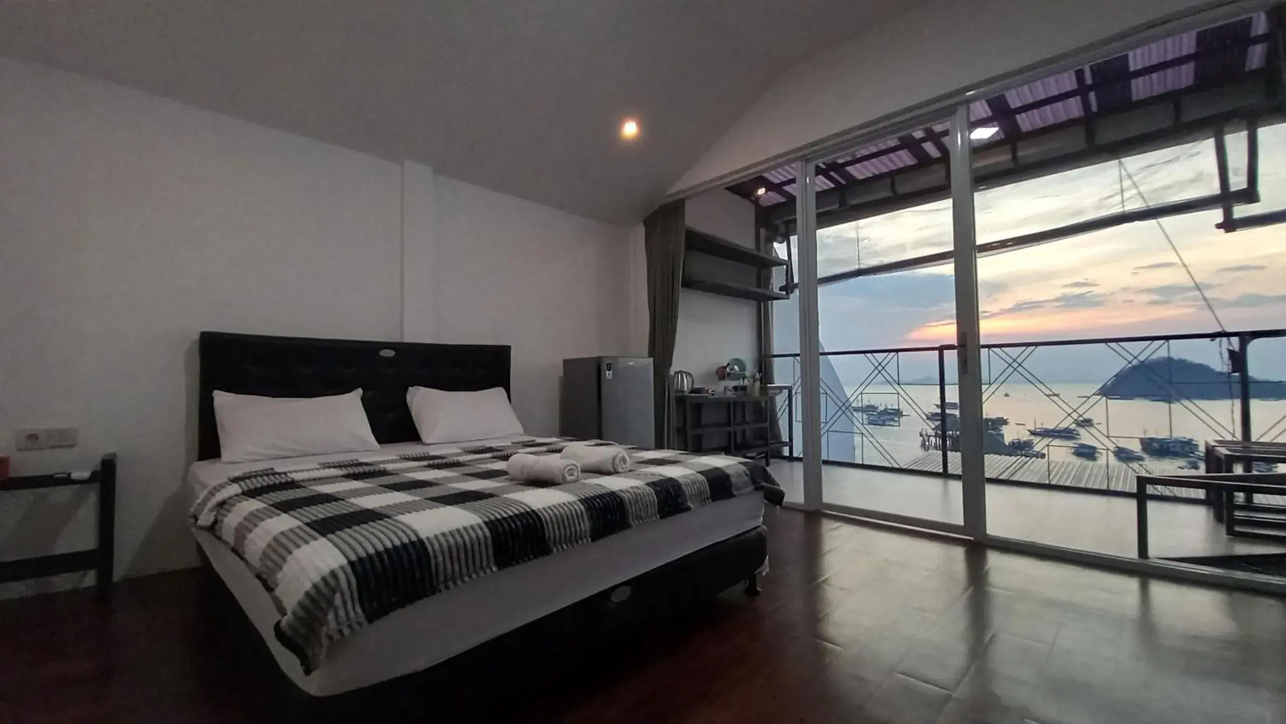 Junior Suite with Sea View in dC Hotel & Hostel Junior Suite with Sea View in dC Hotel & Hostel