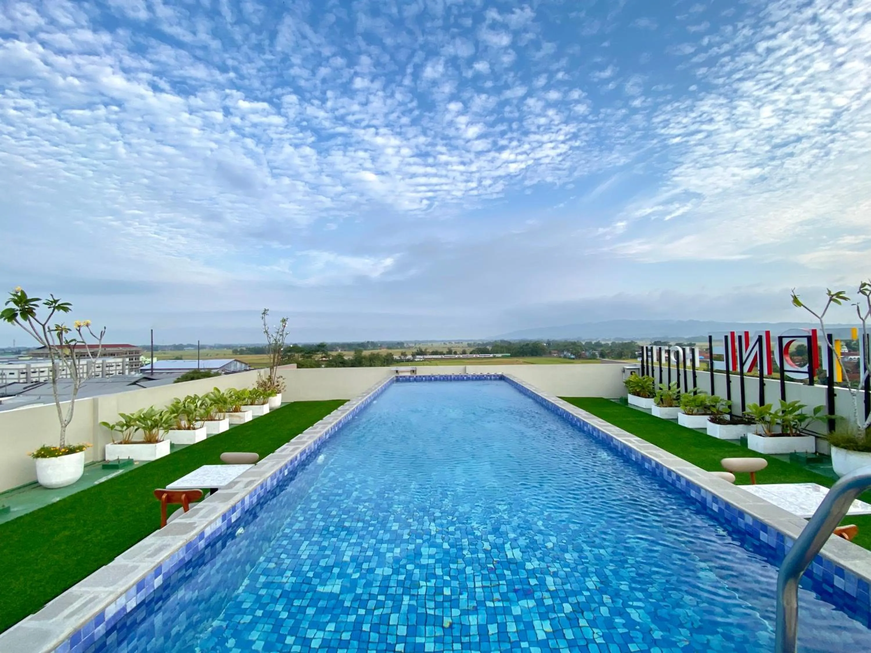 Day in Front One Hotel Gombong