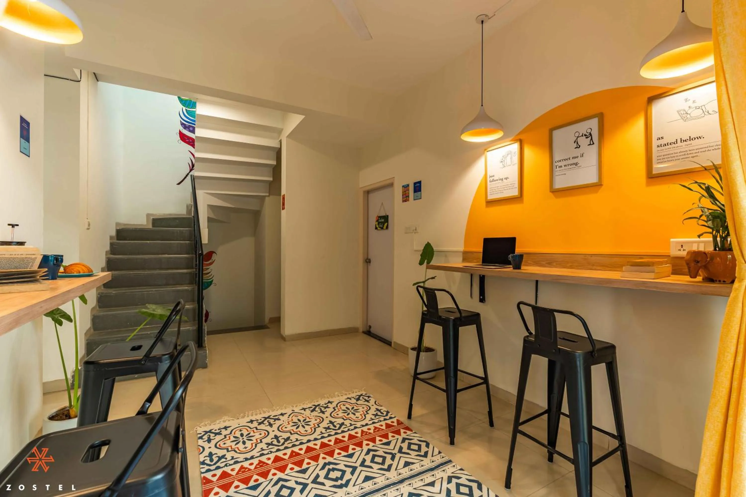 Living room in Zostel Pune (Viman Nagar)