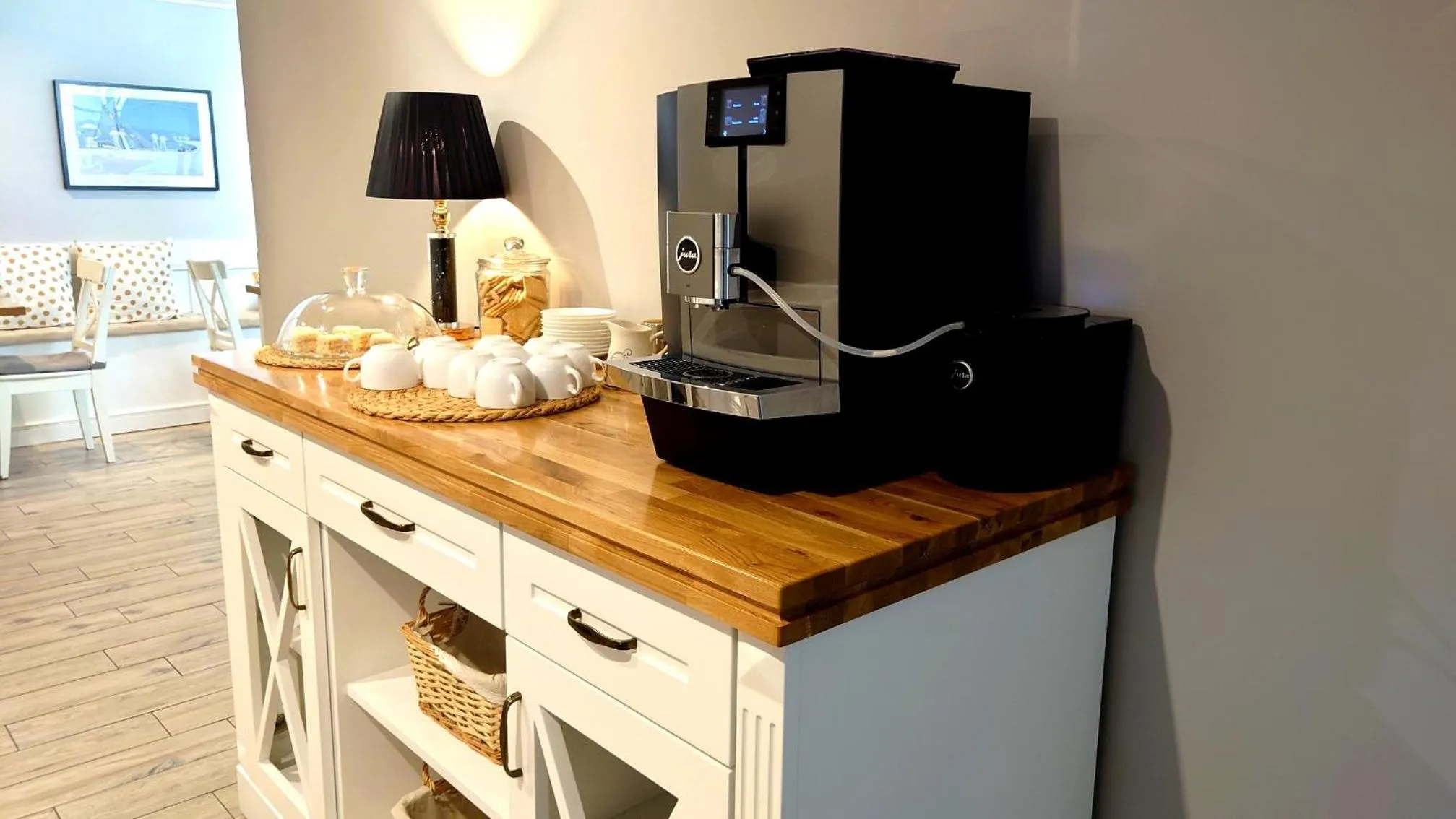 Coffee/tea facilities in Willa Długa No 4 Bed & Breakfast - Gdynia