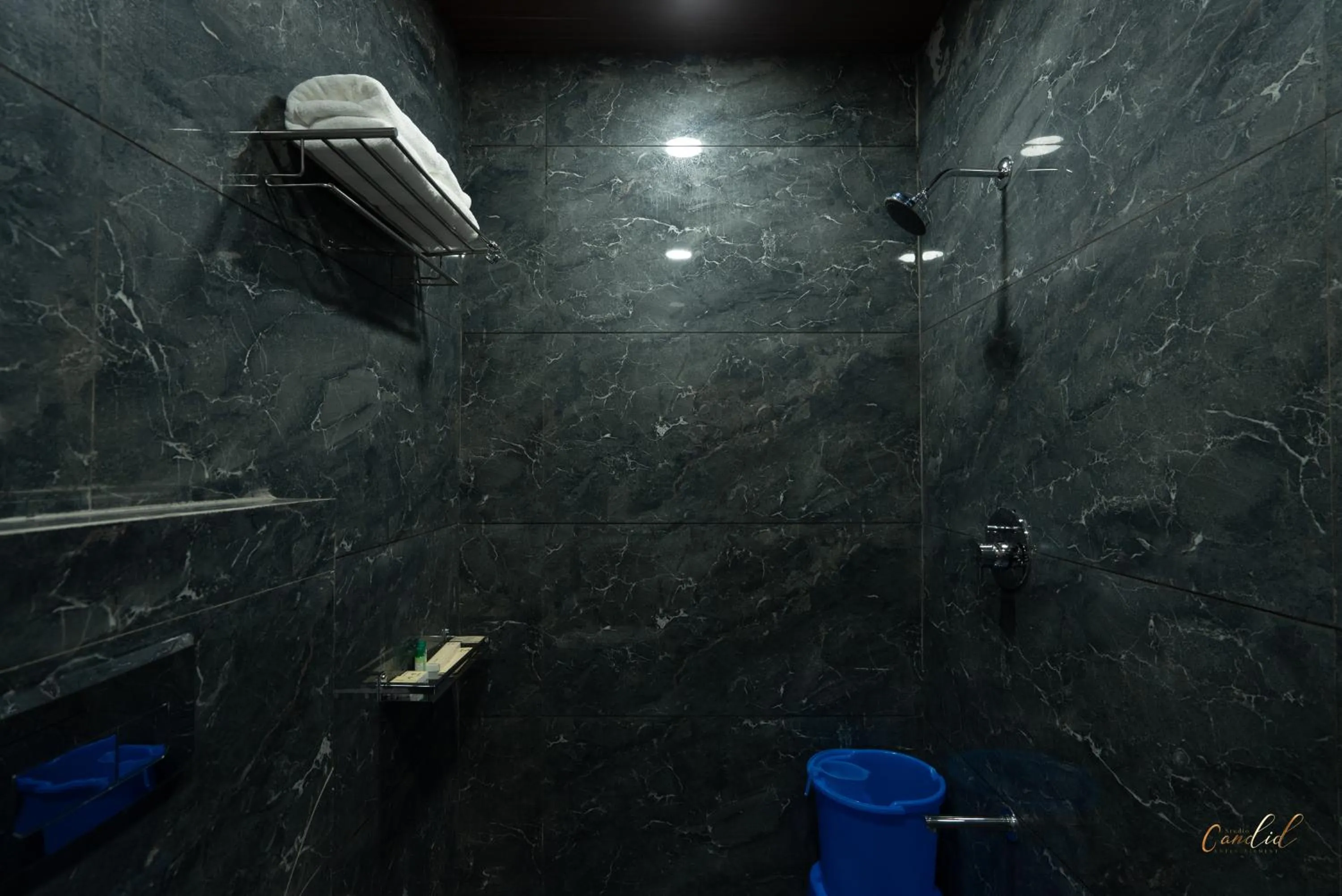 Bathroom in Daksh Eden Greenz -A Luxury Resort in Sasan Gir