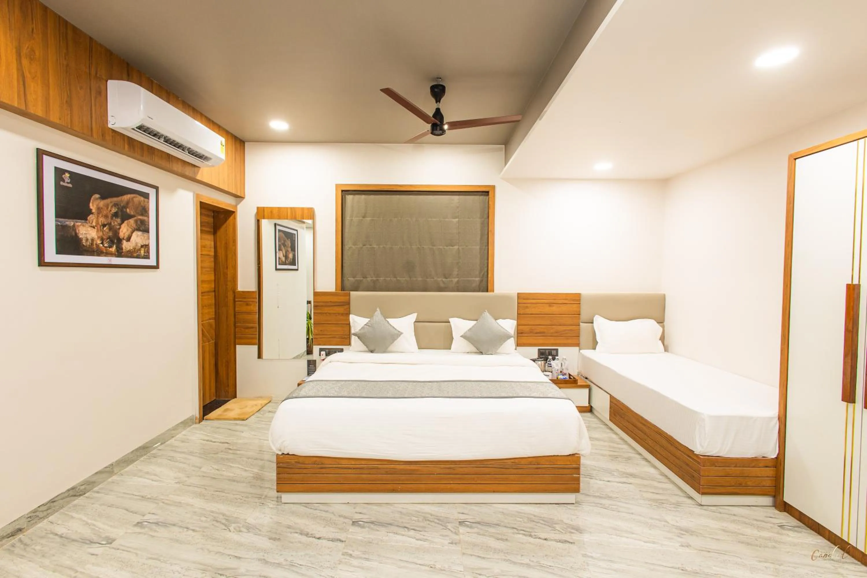 Bedroom in Daksh Eden Greenz -A Luxury Resort in Sasan Gir