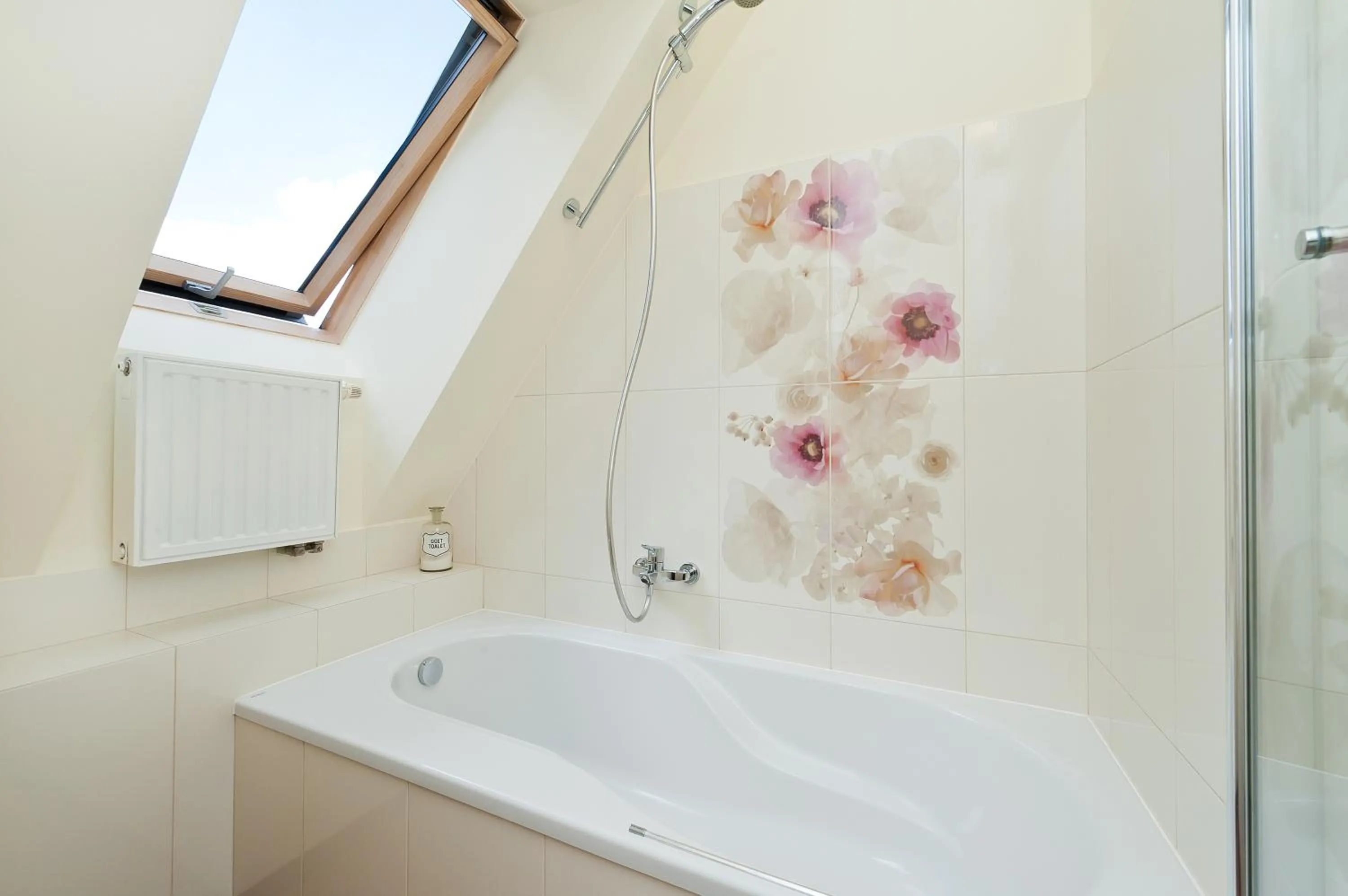 Bathroom in Apartamenty Lipki Park, Sun & Snow