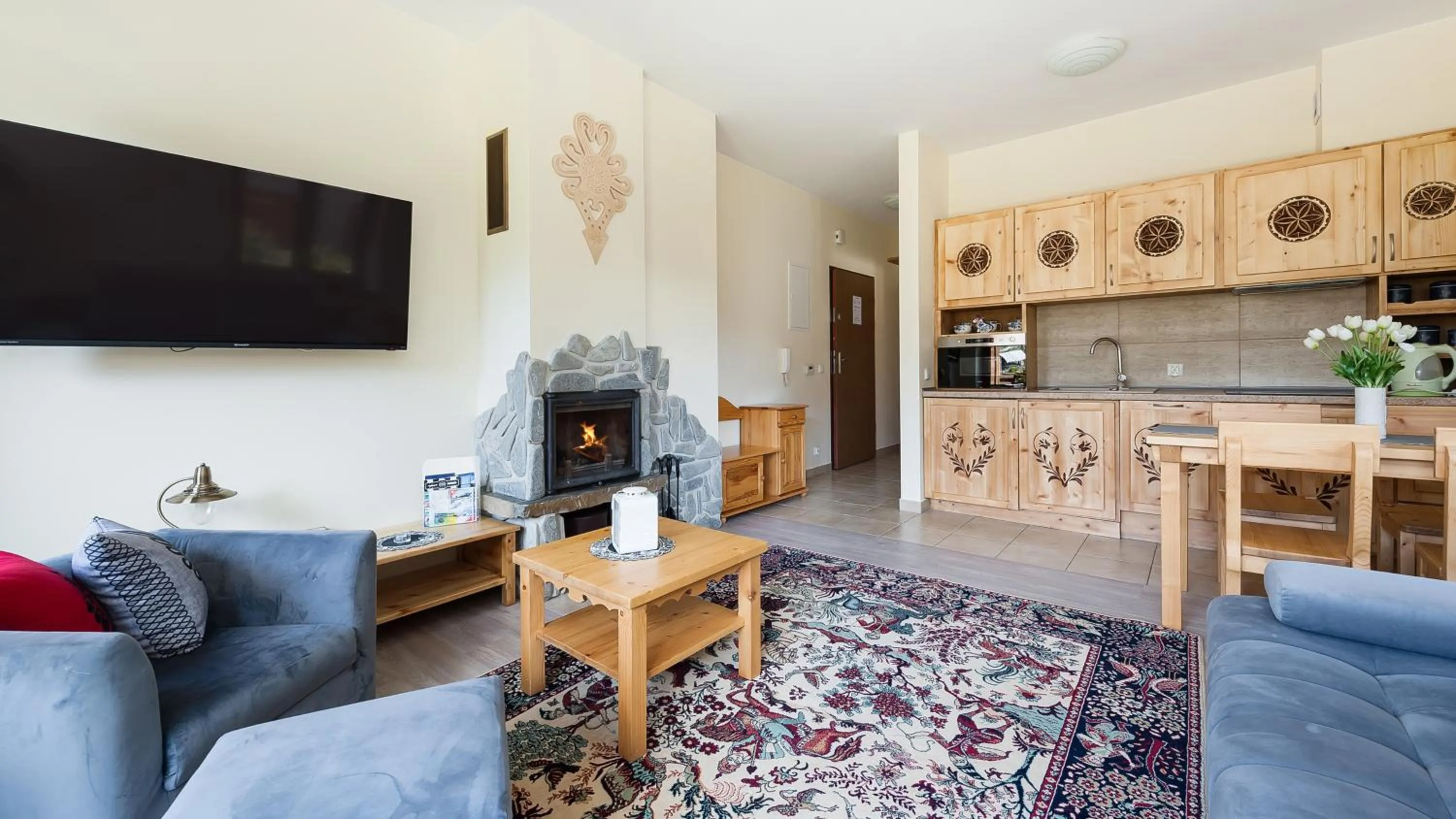 TV and multimedia in Apartamenty Lipki Park, Sun & Snow