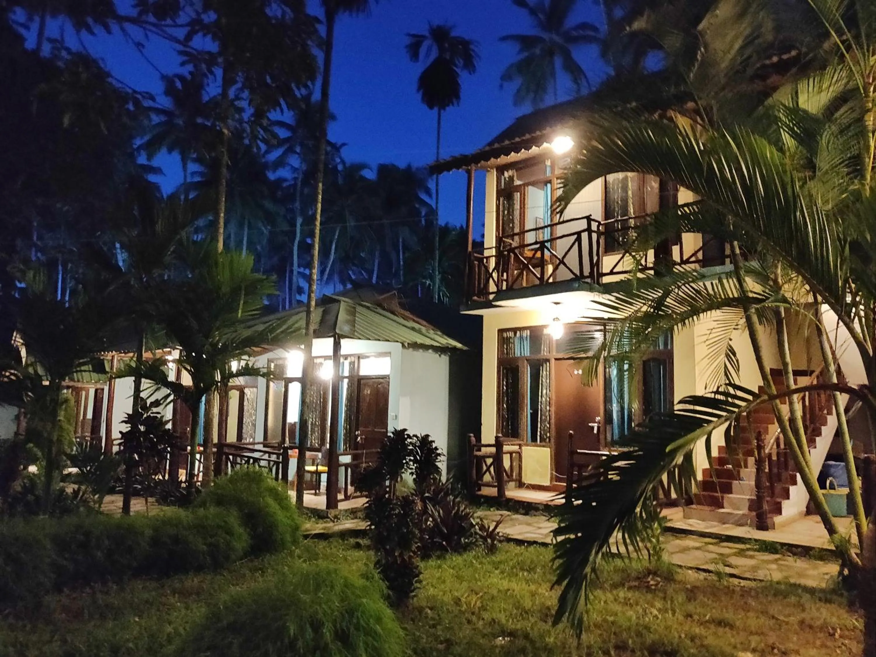 Property building in Ocean Pearl Beach Resort