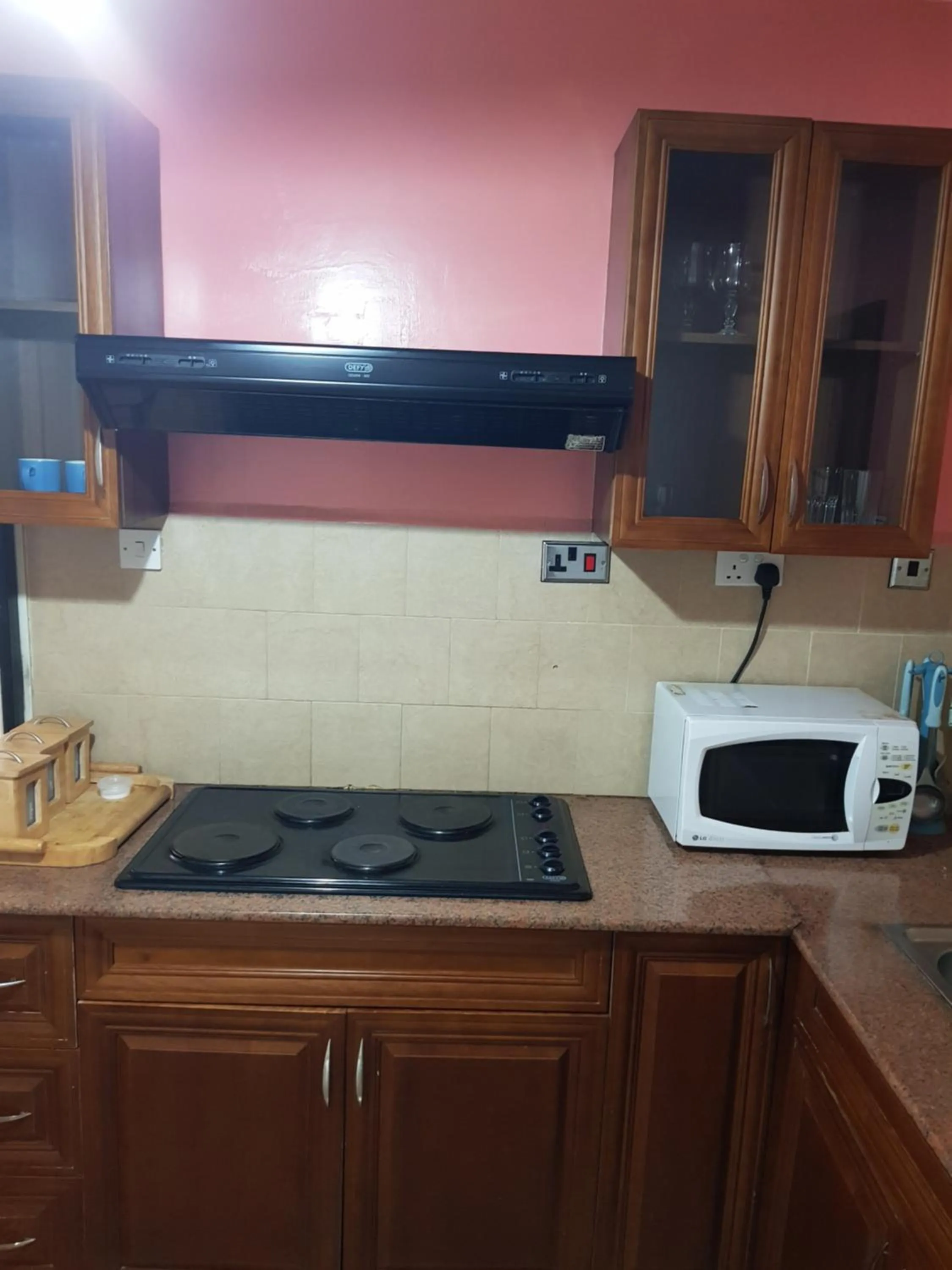 Kitchen or kitchenette in Natural Oak Apartments