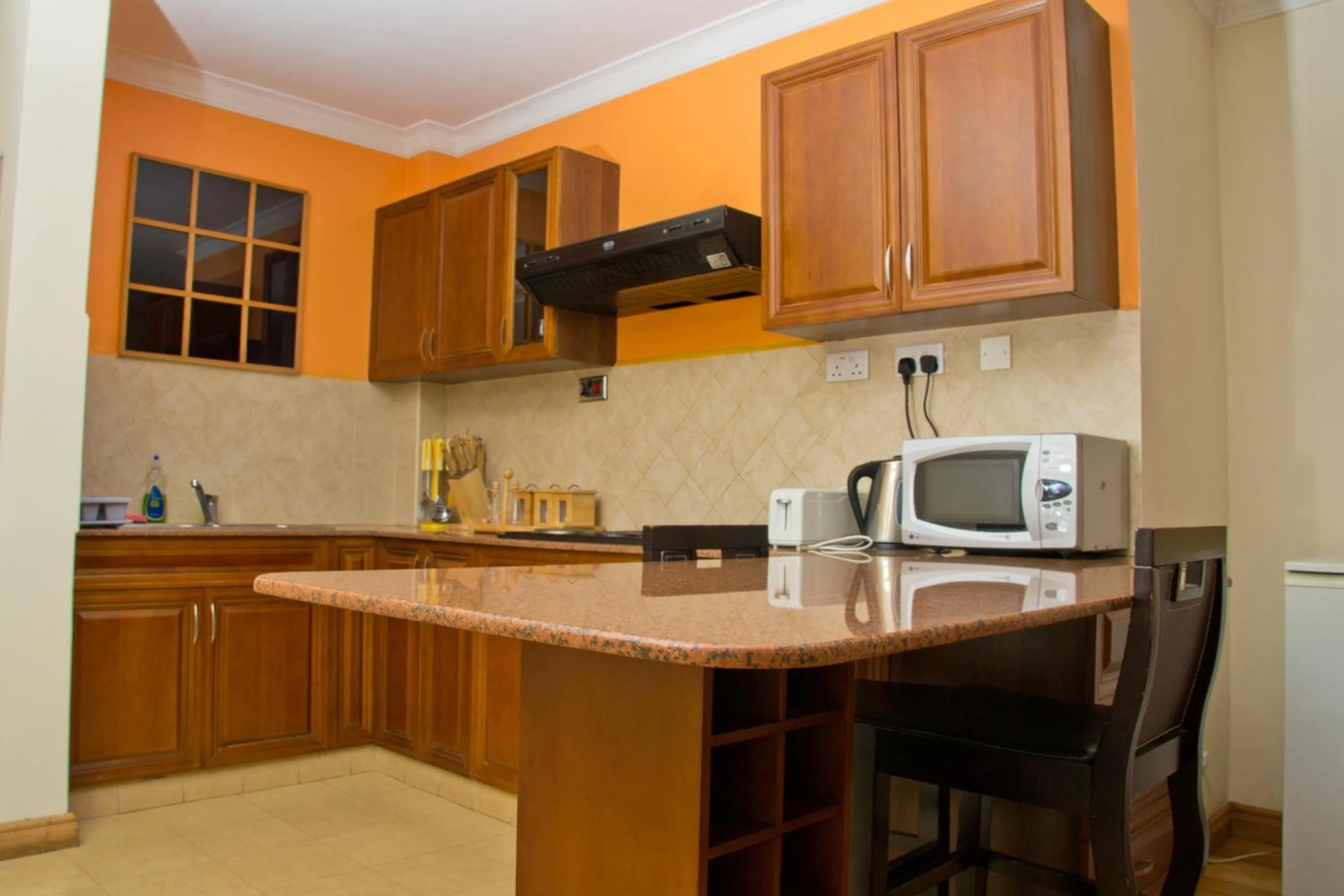 Kitchen or kitchenette in Natural Oak Apartments