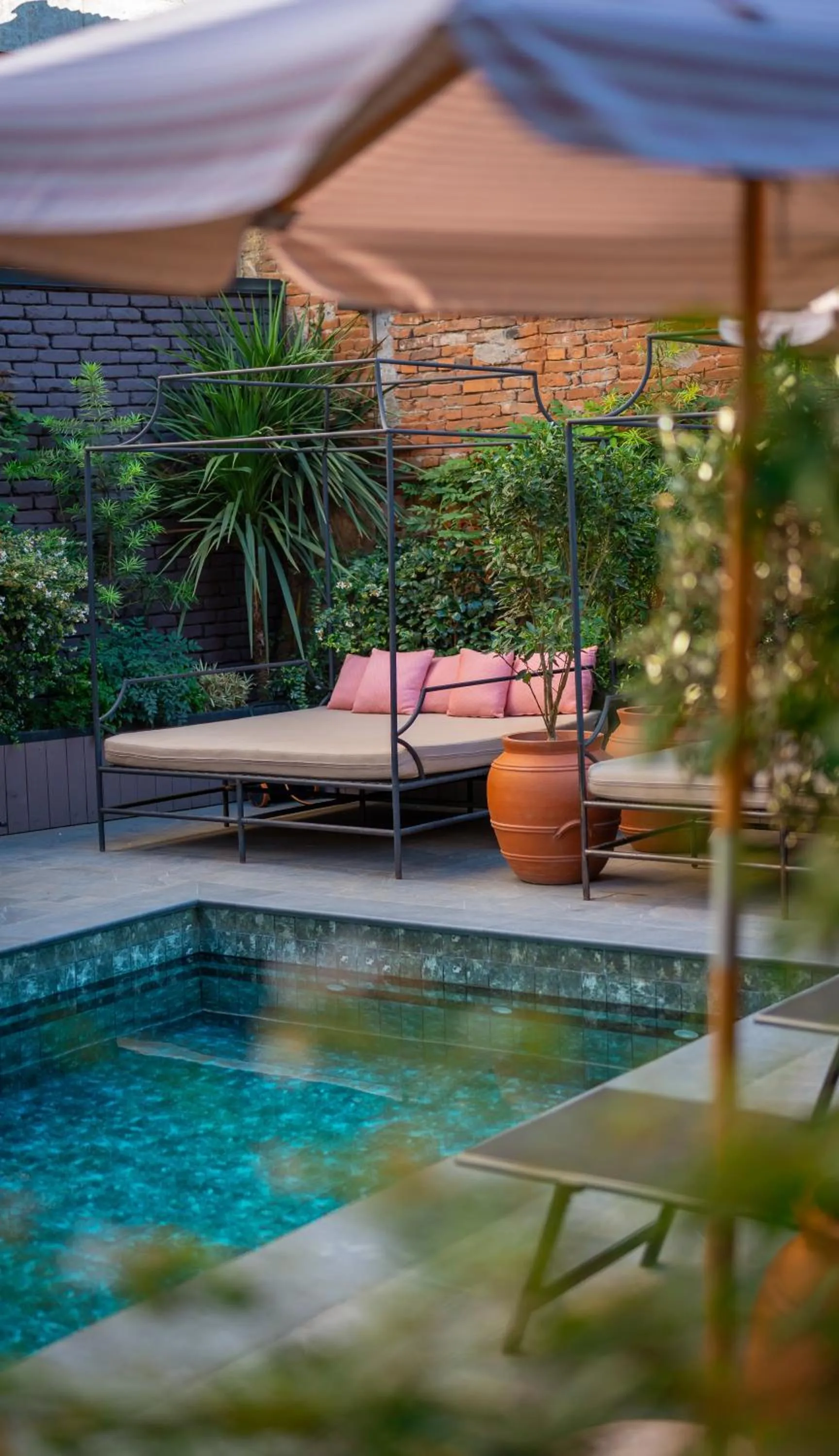 Swimming pool in Communal Hotel Kutaisi