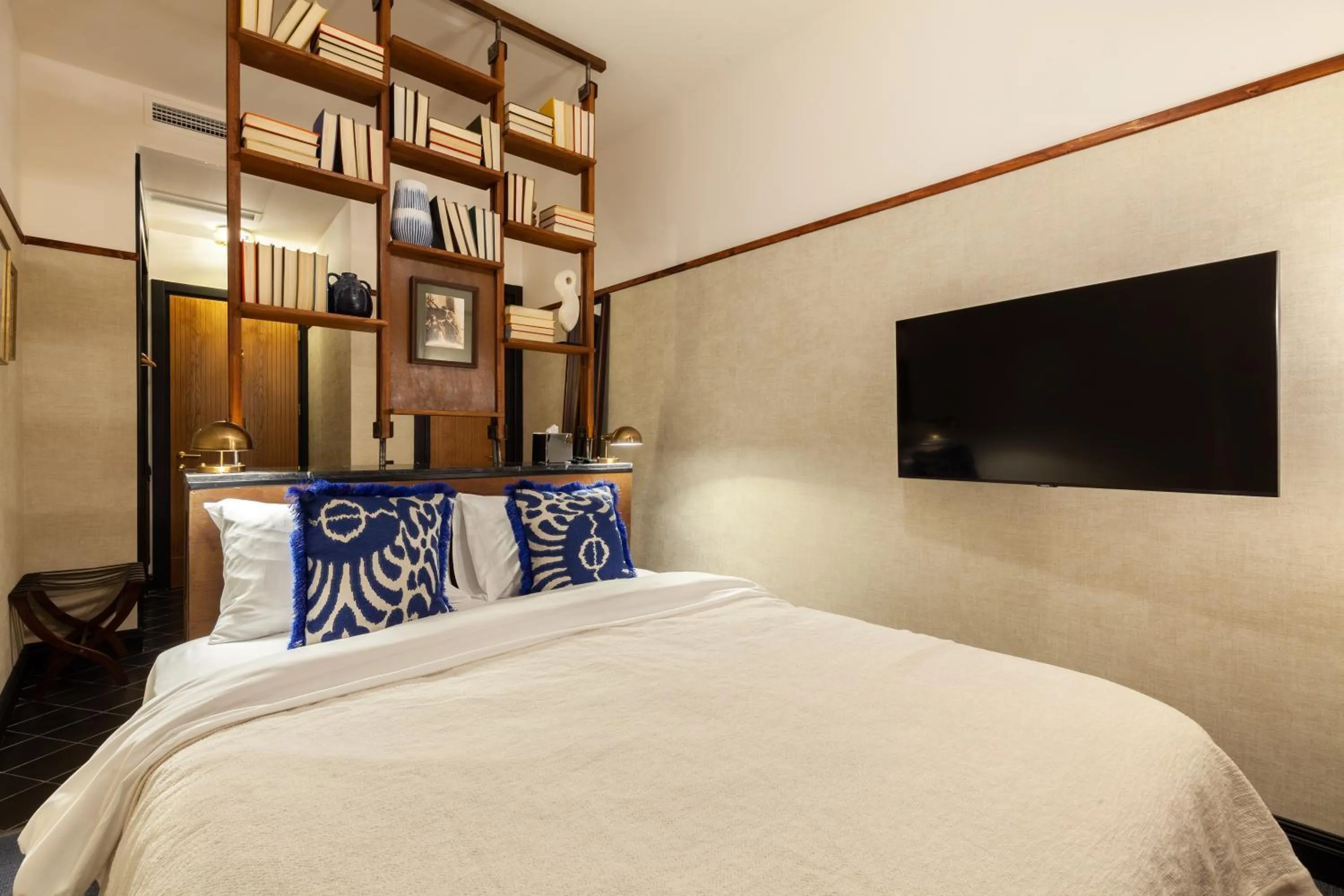 Bed in Communal Hotel Kutaisi