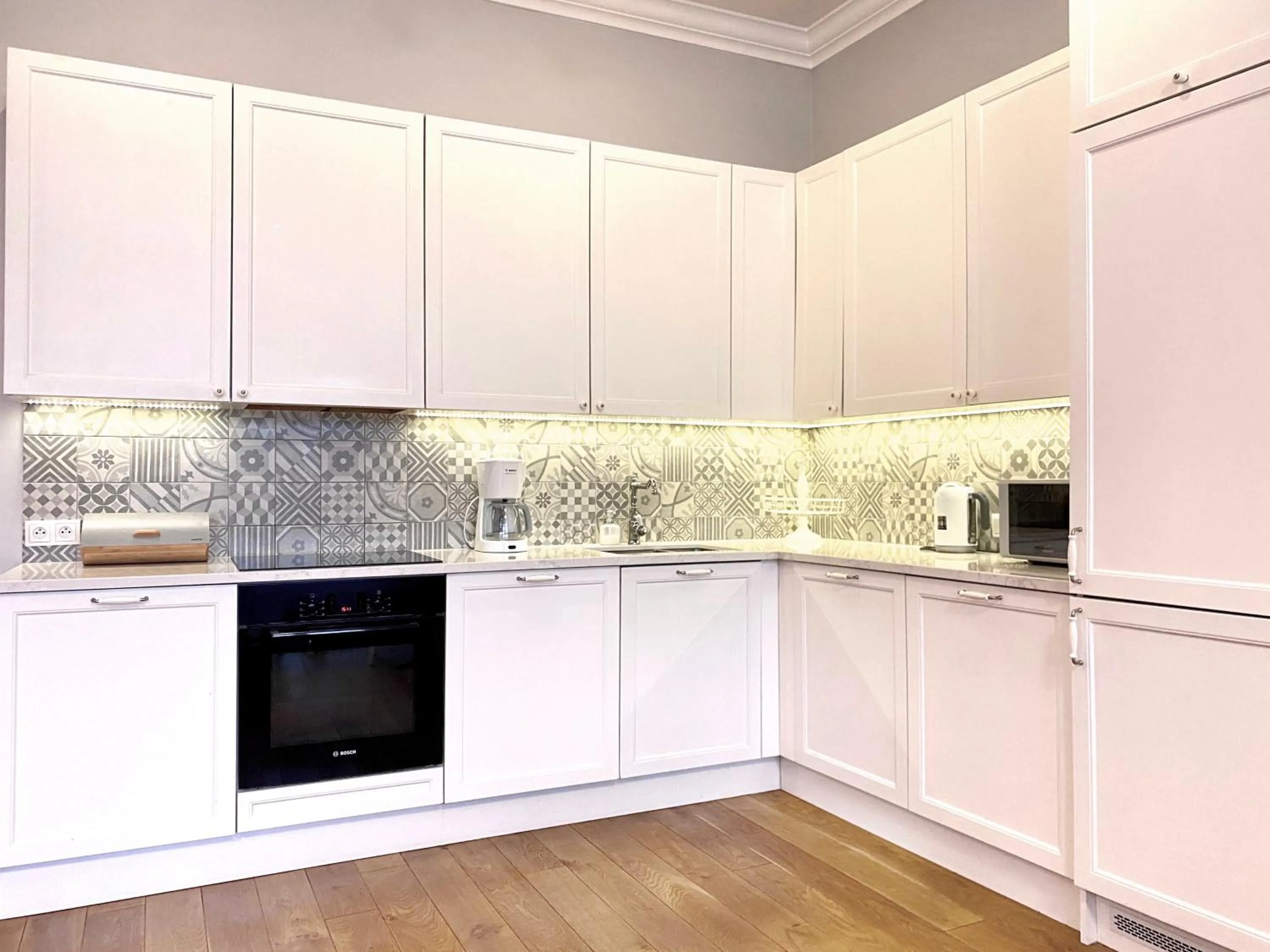 Kitchen or kitchenette in MINT Luxury Apartments at the Main Square