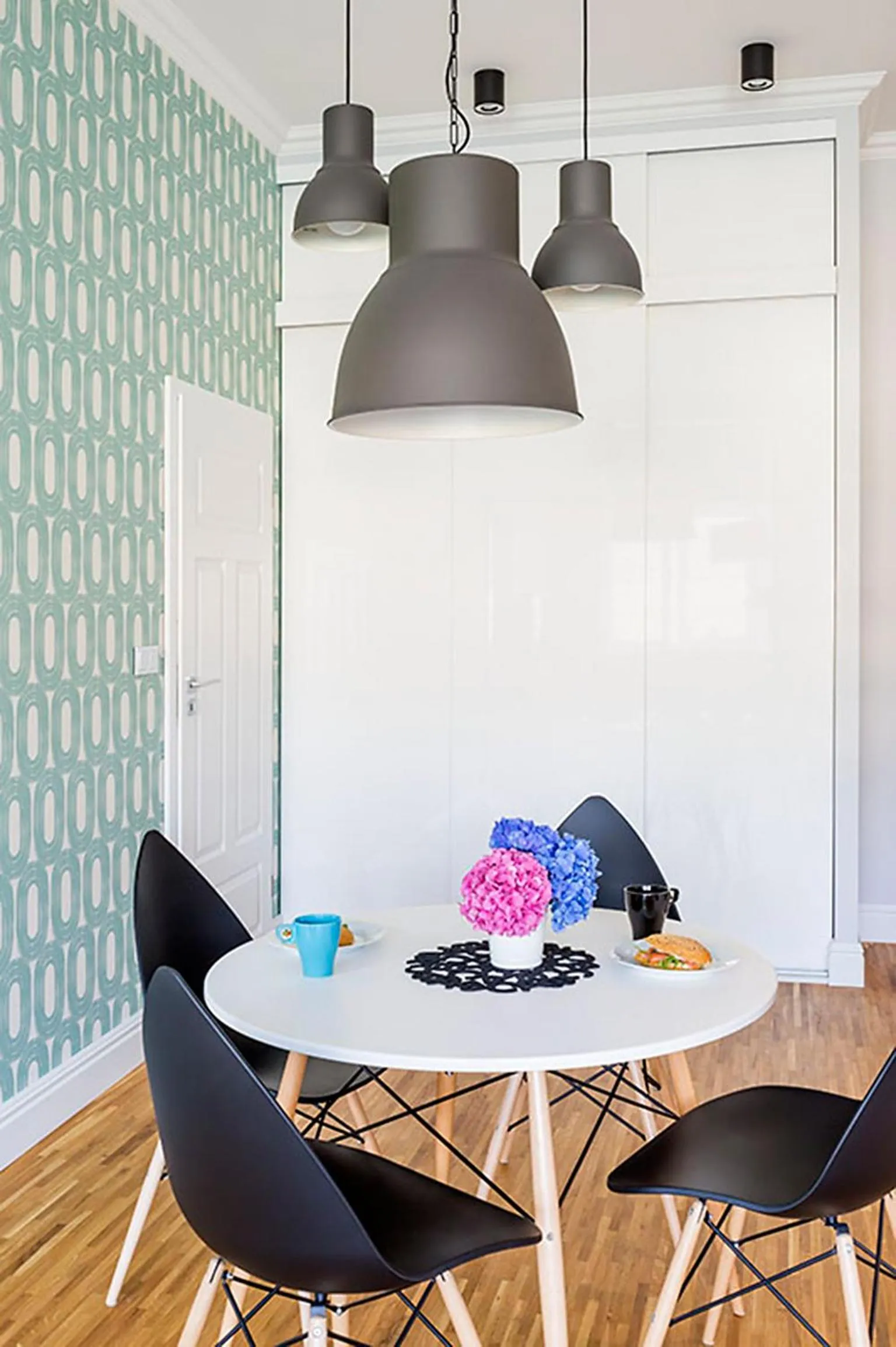 Dining area in MINT Luxury Apartments at the Main Square