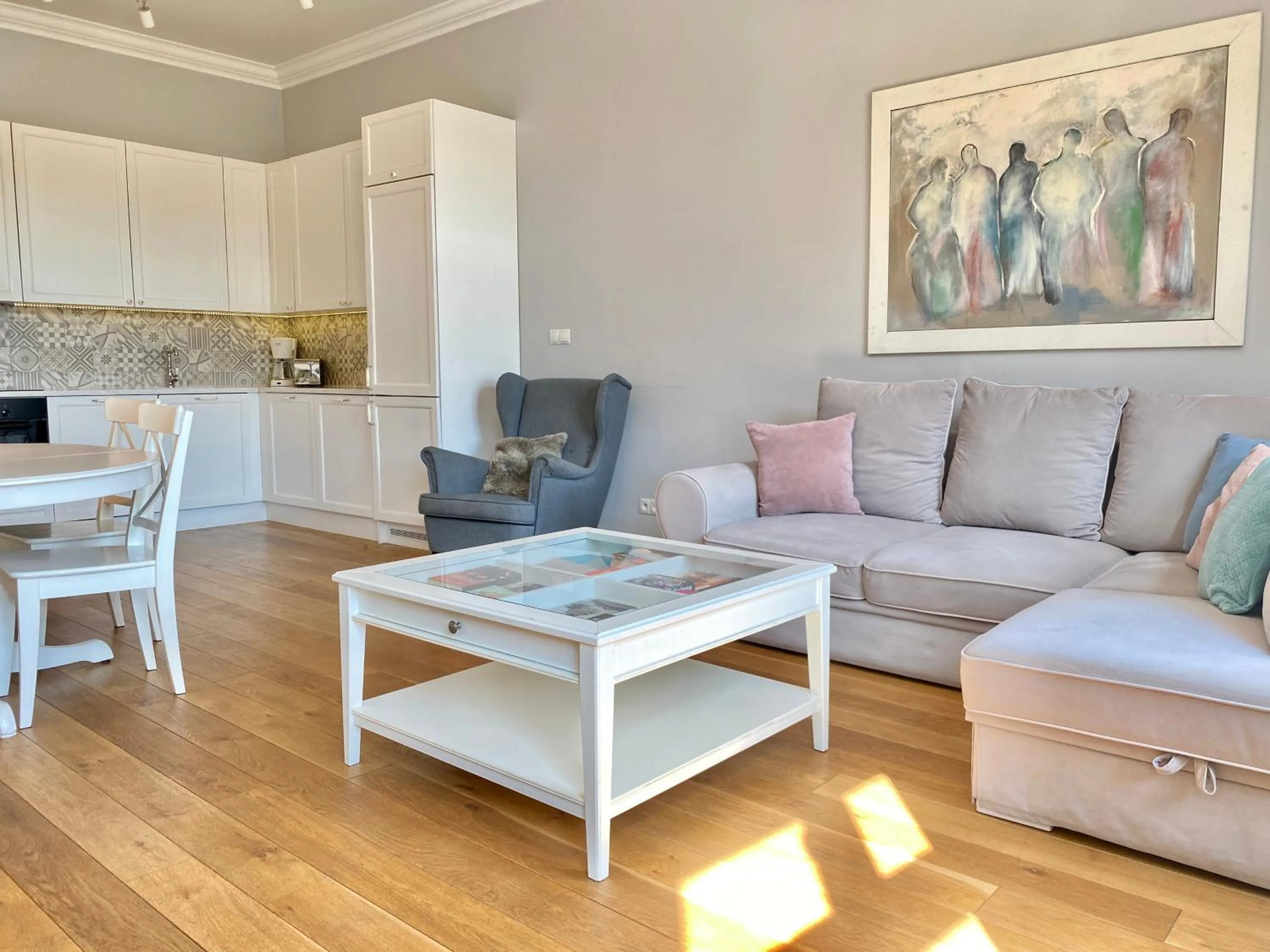 TV and multimedia in MINT Luxury Apartments at the Main Square