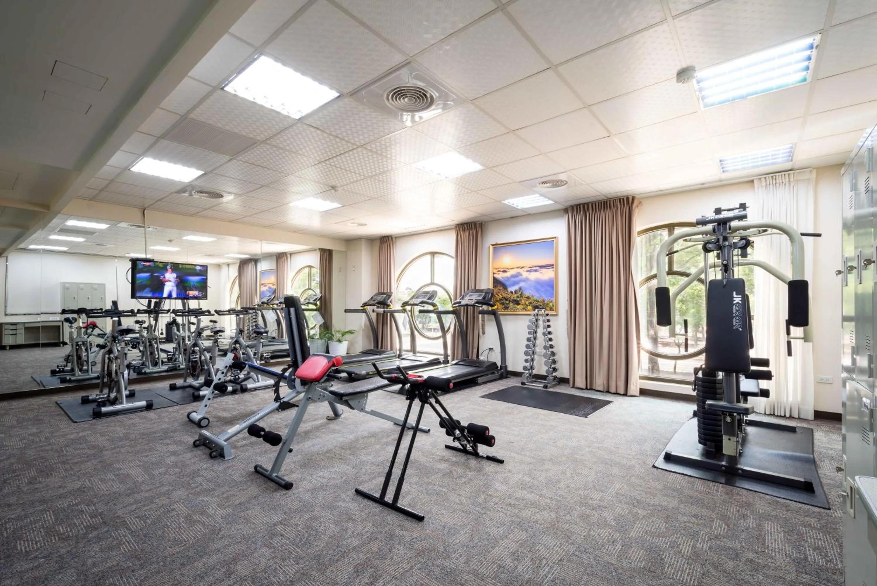 Fitness centre/facilities in Royal Chiayi Hotel