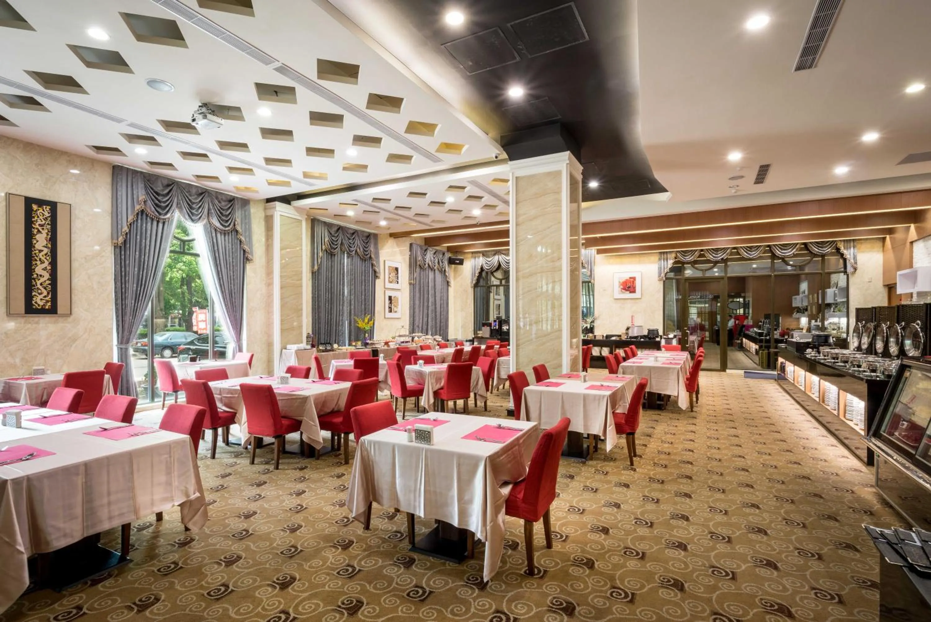 Restaurant/places to eat in Royal Chiayi Hotel