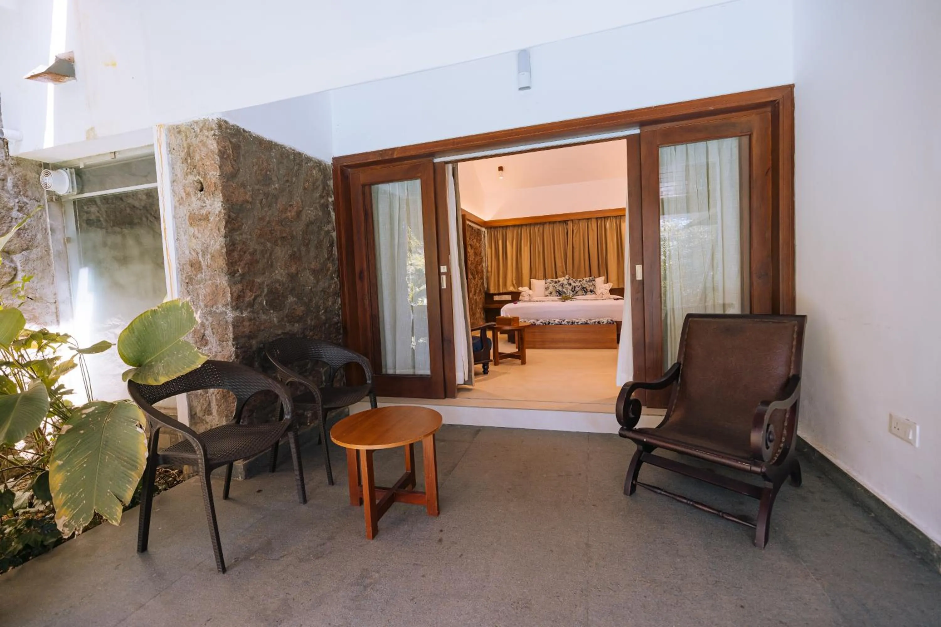 Property building, Bed in Elixir Woods Luxury Resort And Spa, Munnar