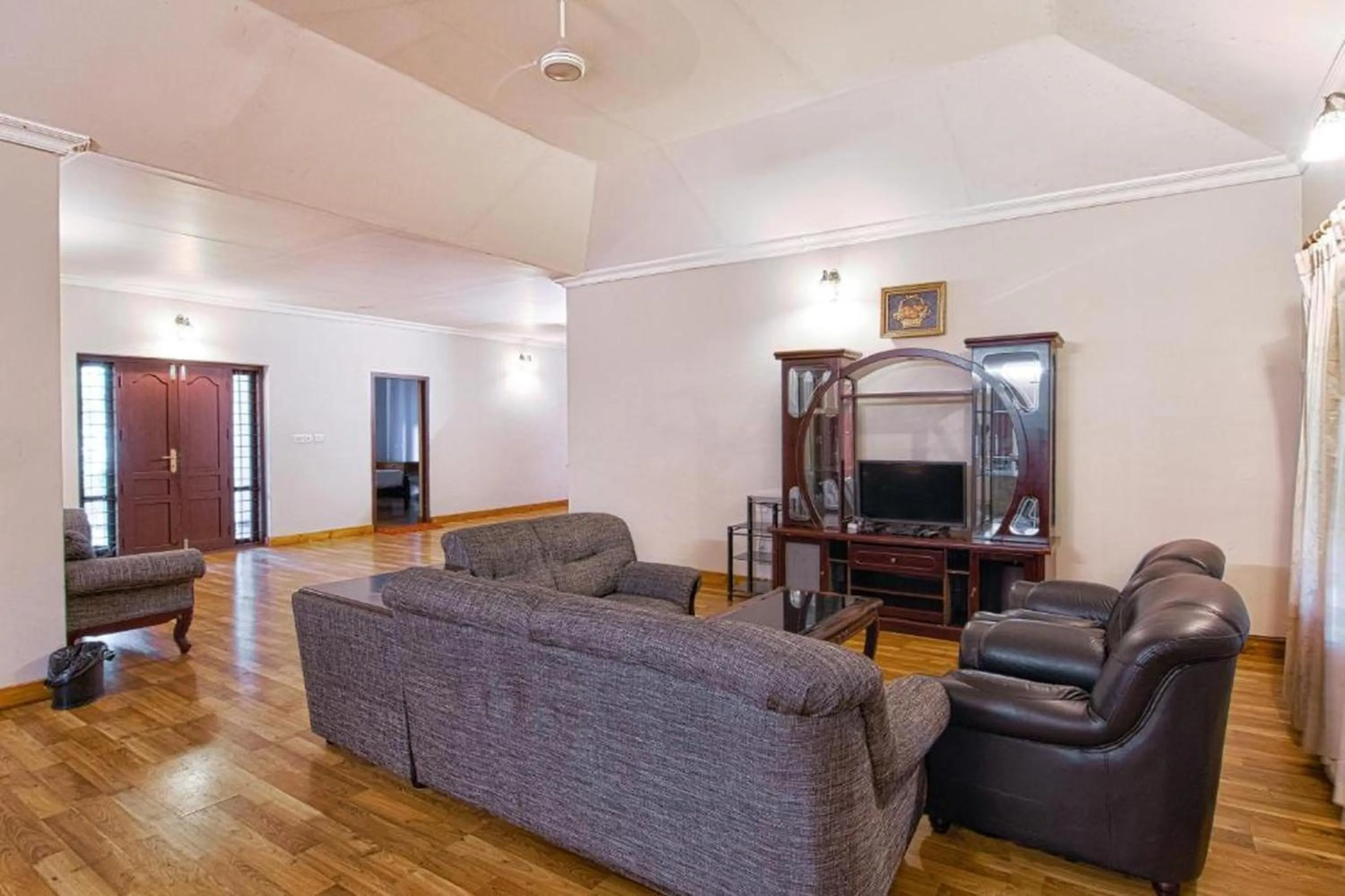 Living room in Elixir Woods Luxury Resort And Spa, Munnar