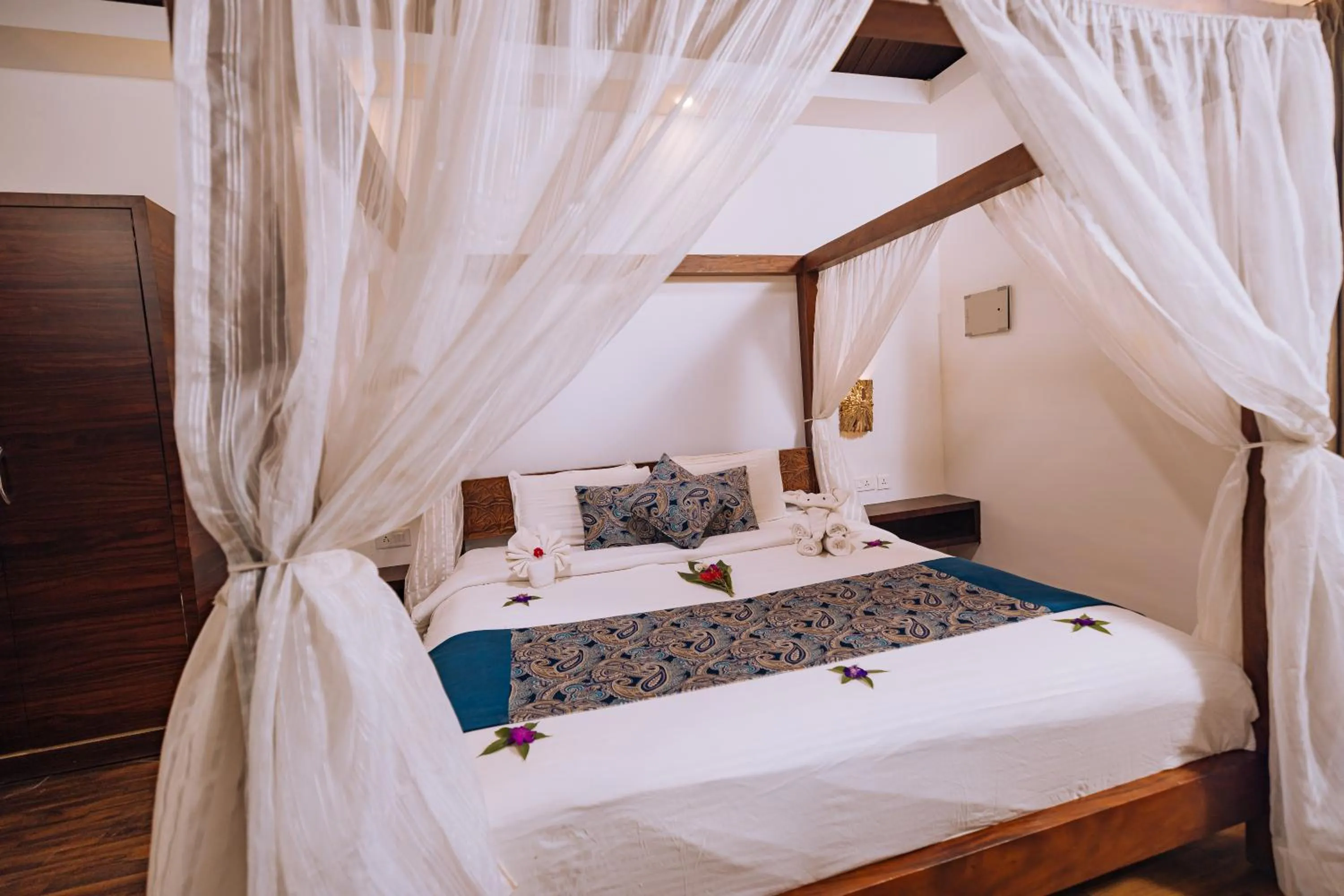 Bed in Elixir Woods Luxury Resort And Spa, Munnar