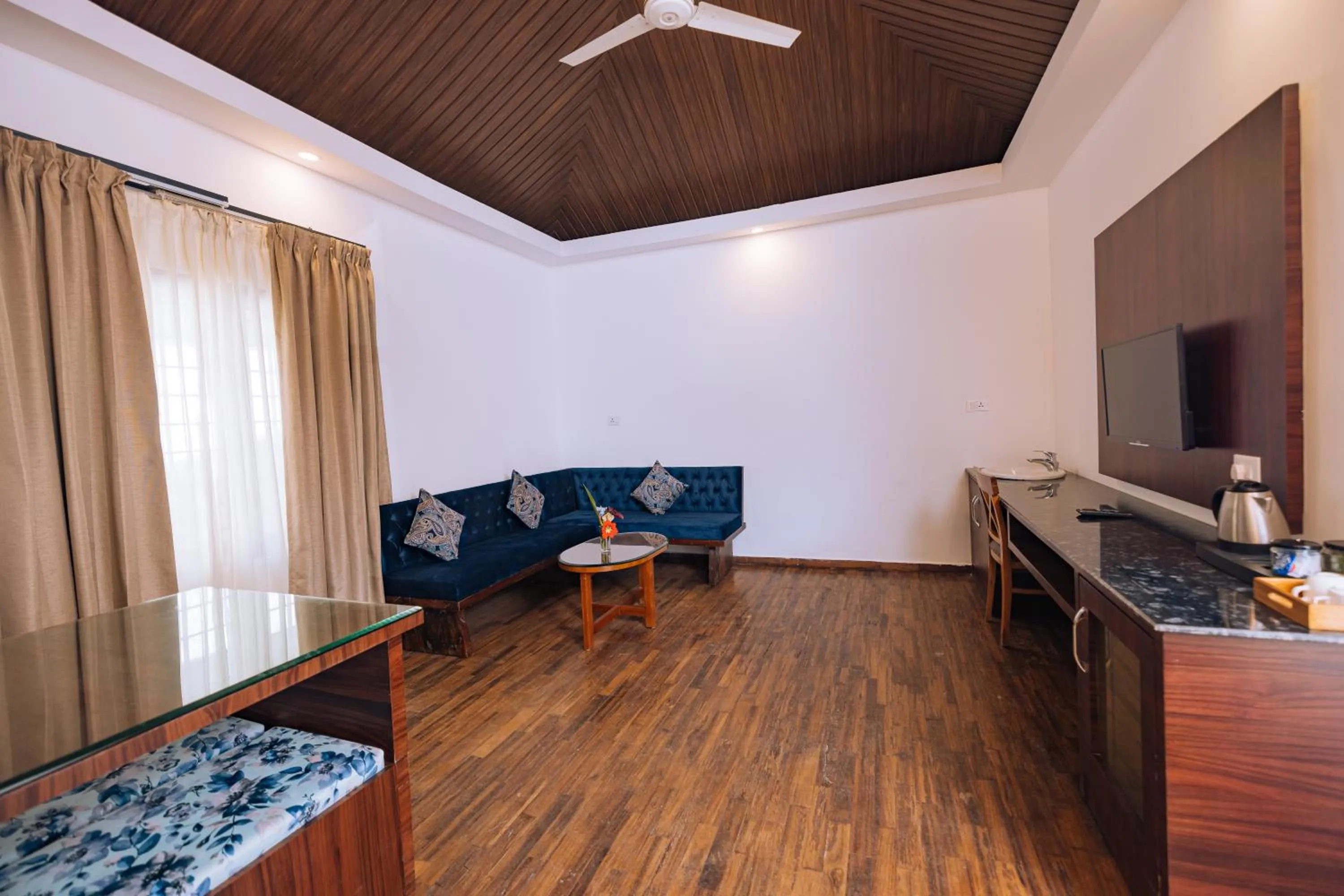 Living room in Elixir Woods Luxury Resort And Spa, Munnar