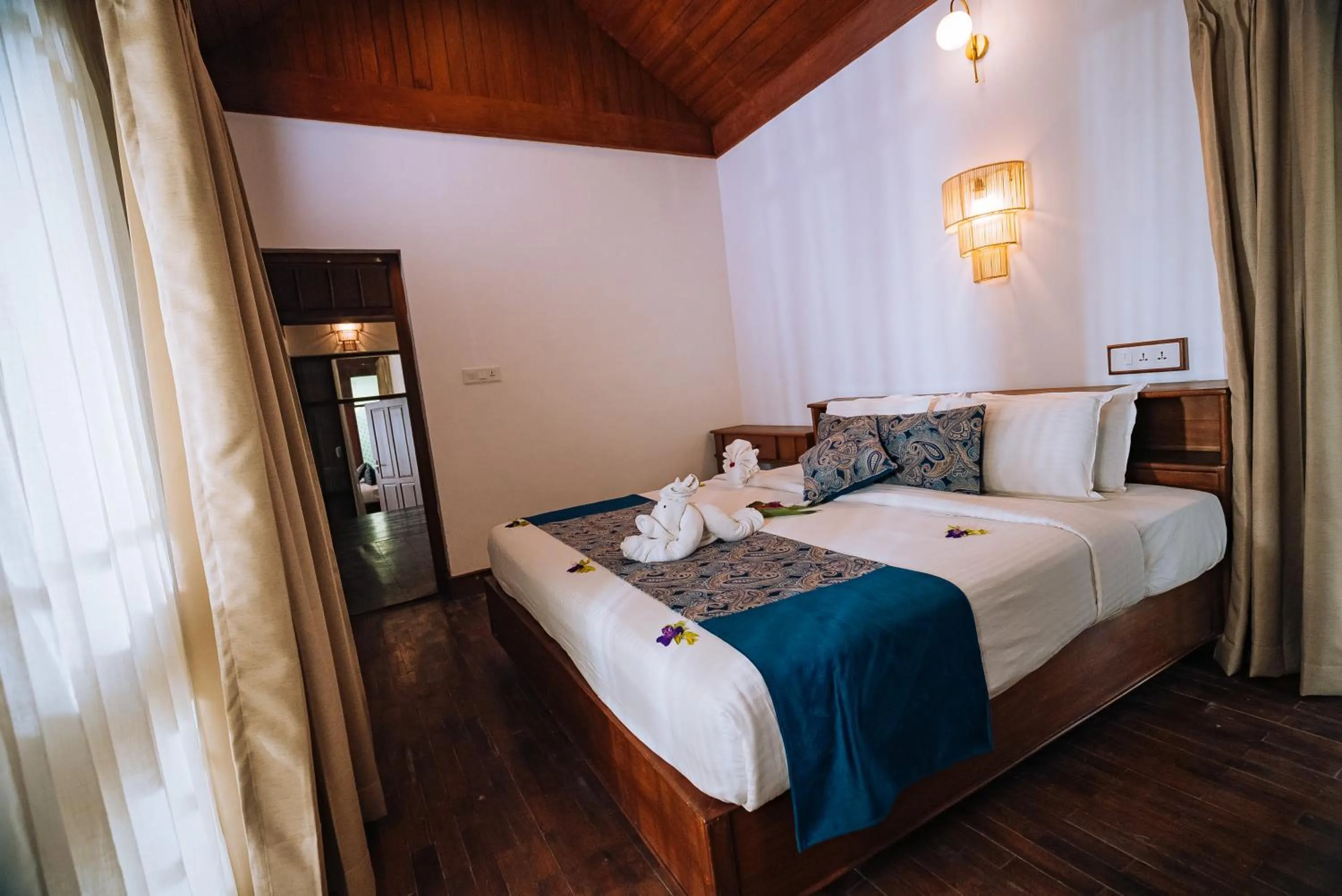 Bed in Elixir Woods Luxury Resort And Spa, Munnar