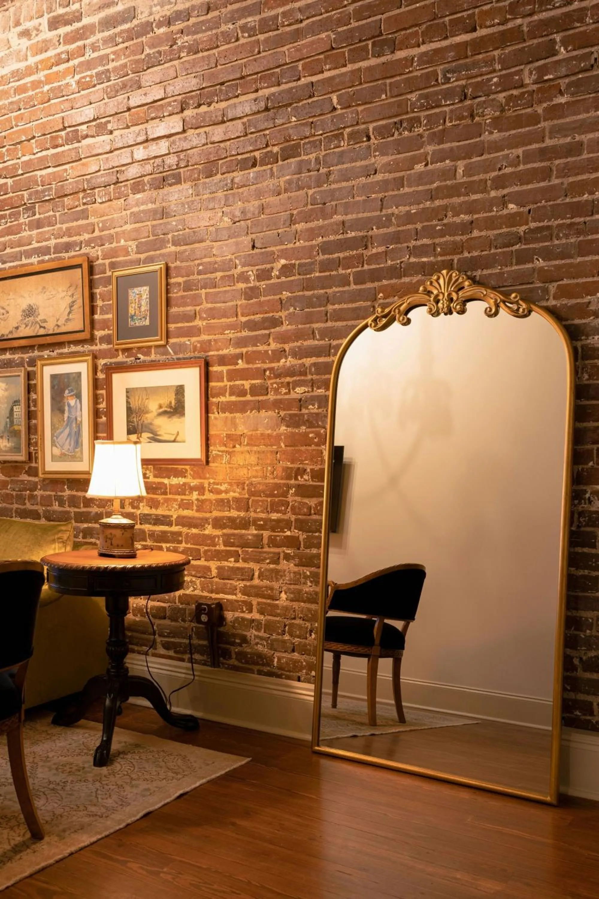 Photo of the whole room in Hotel Cleo, Knoxville Downtown, a Tribute Portfolio Hotel