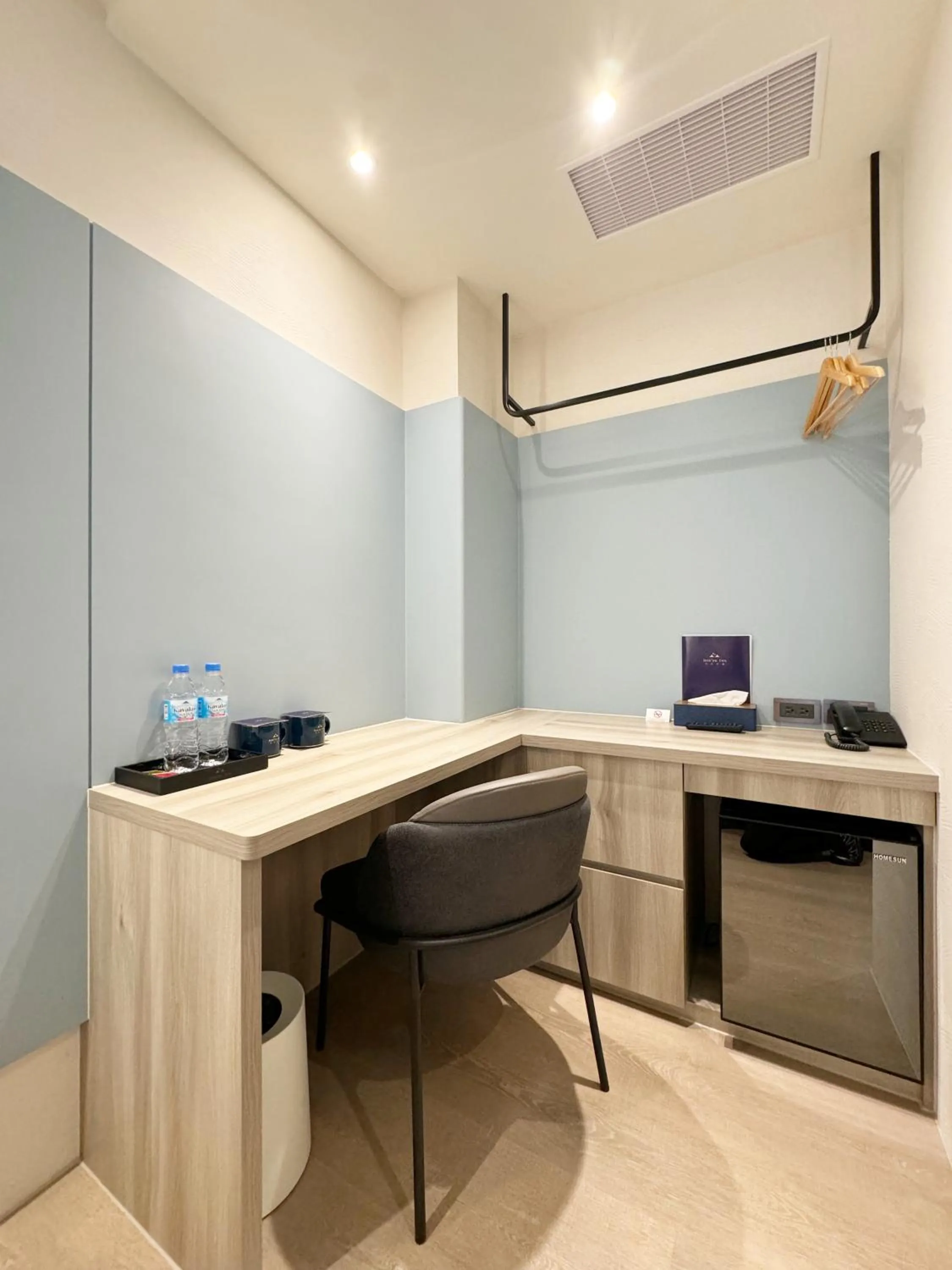 Photo of the whole room in Joie de Inn