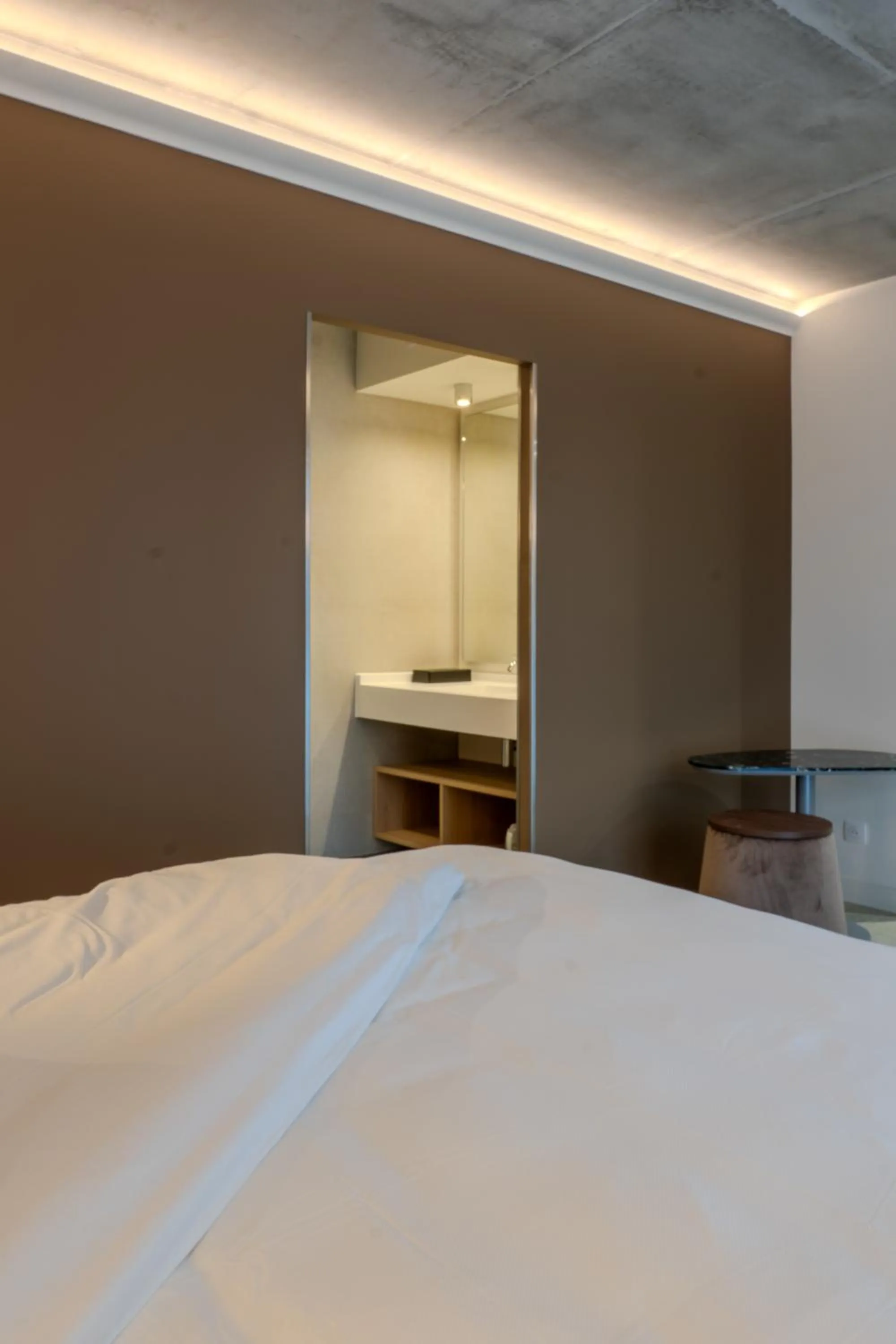 Bed in Hotel Libera Caen Colombelles