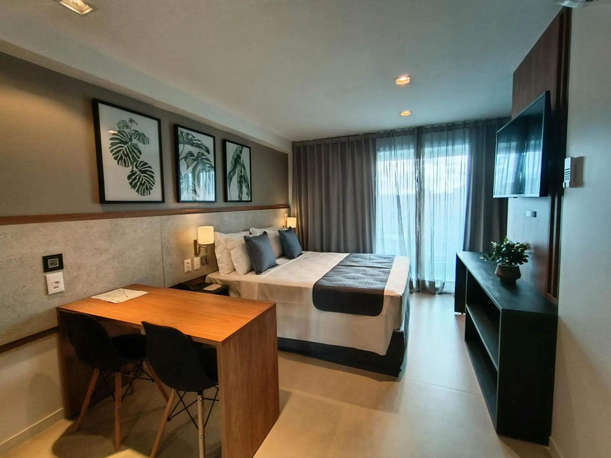 Bedroom, Bed in RN Studio Premium