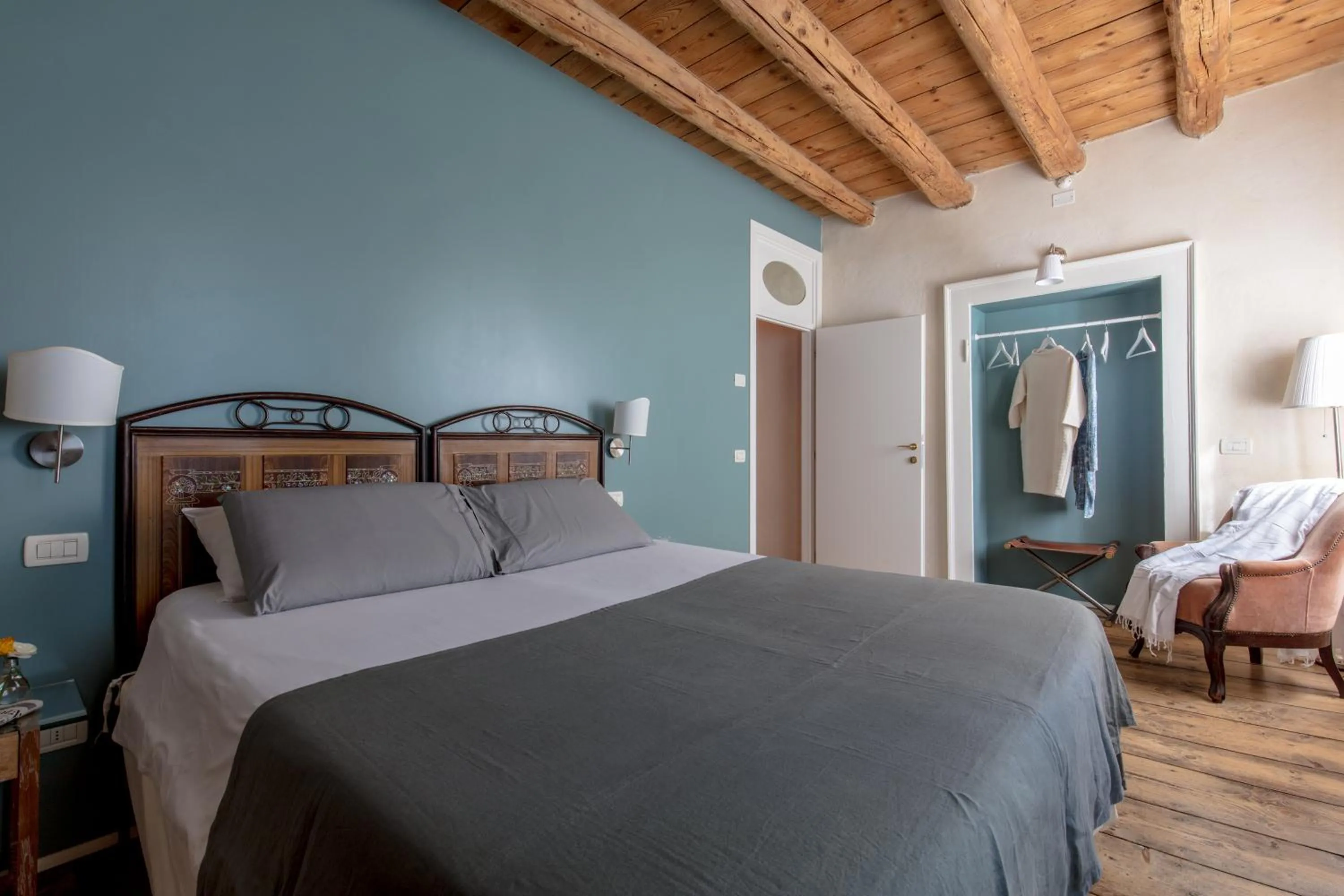 Bedroom, Bed in CasaBiondani Lazise