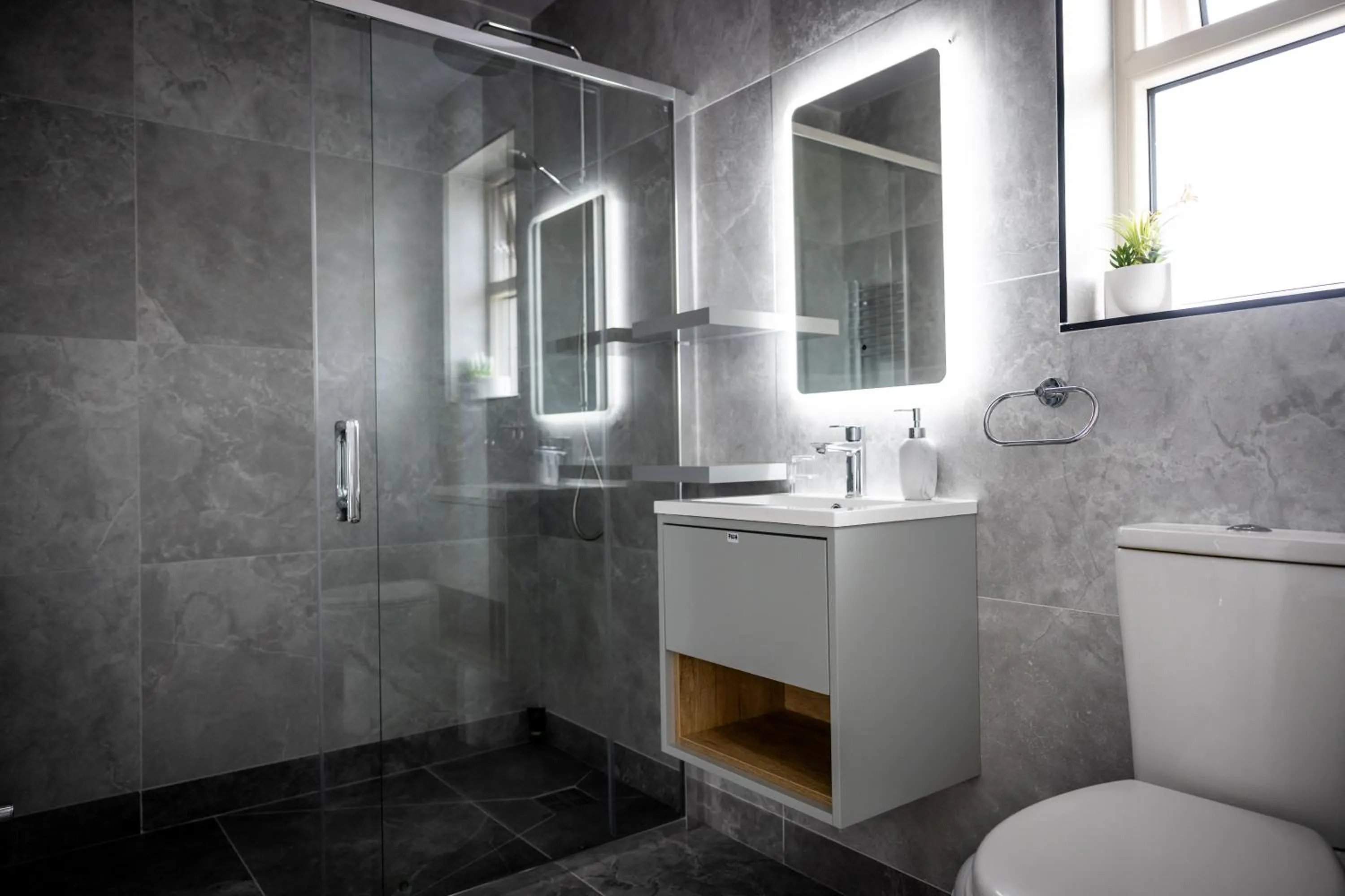 Cahermaclanchy House