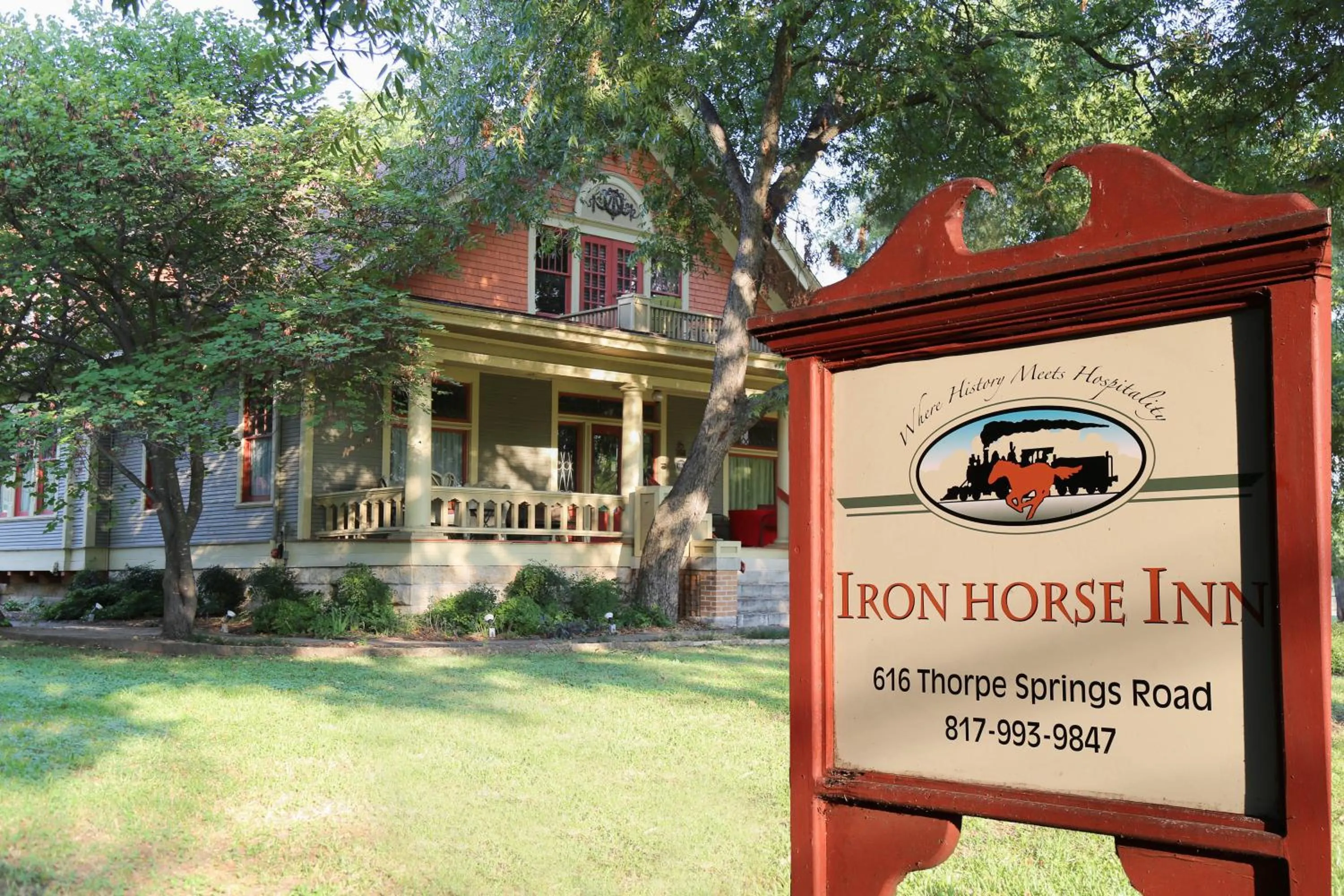 Property building in Iron Horse Inn