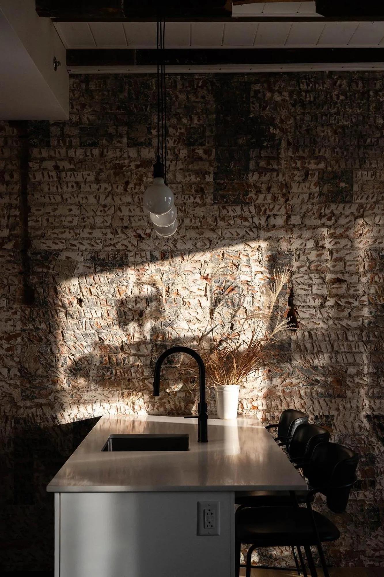 Kitchen or kitchenette in Maison Place Royale by Luxury In Transit