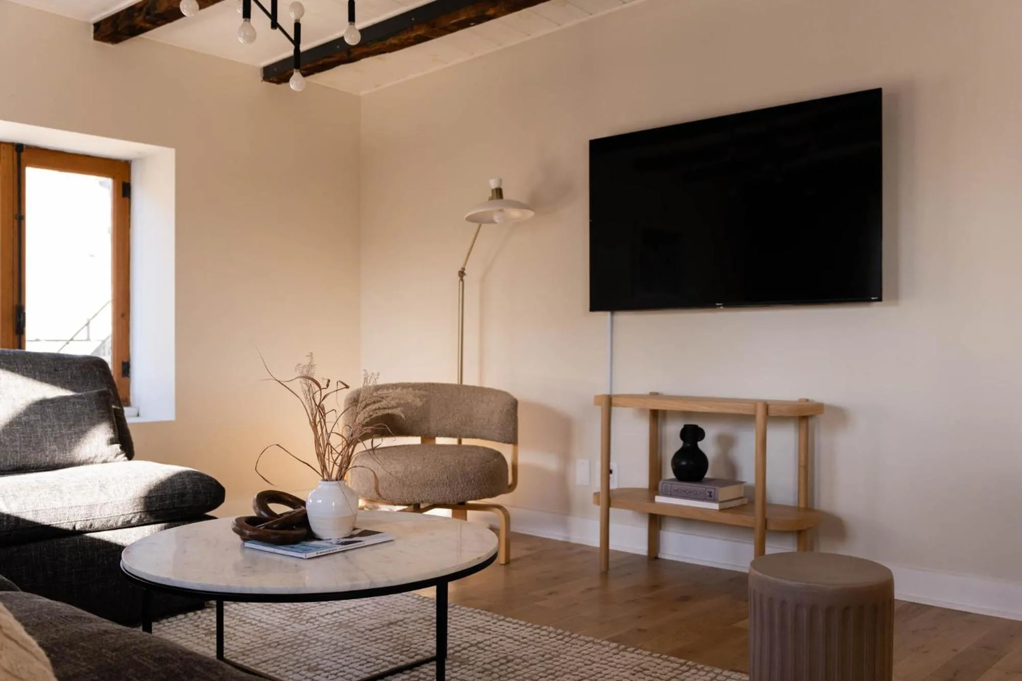 TV and multimedia in Maison Place Royale by Luxury In Transit