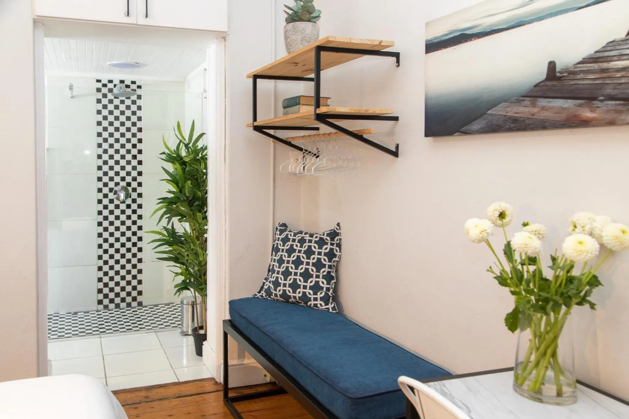 Bathroom in Loddey`s Guest House - by Beach Collection