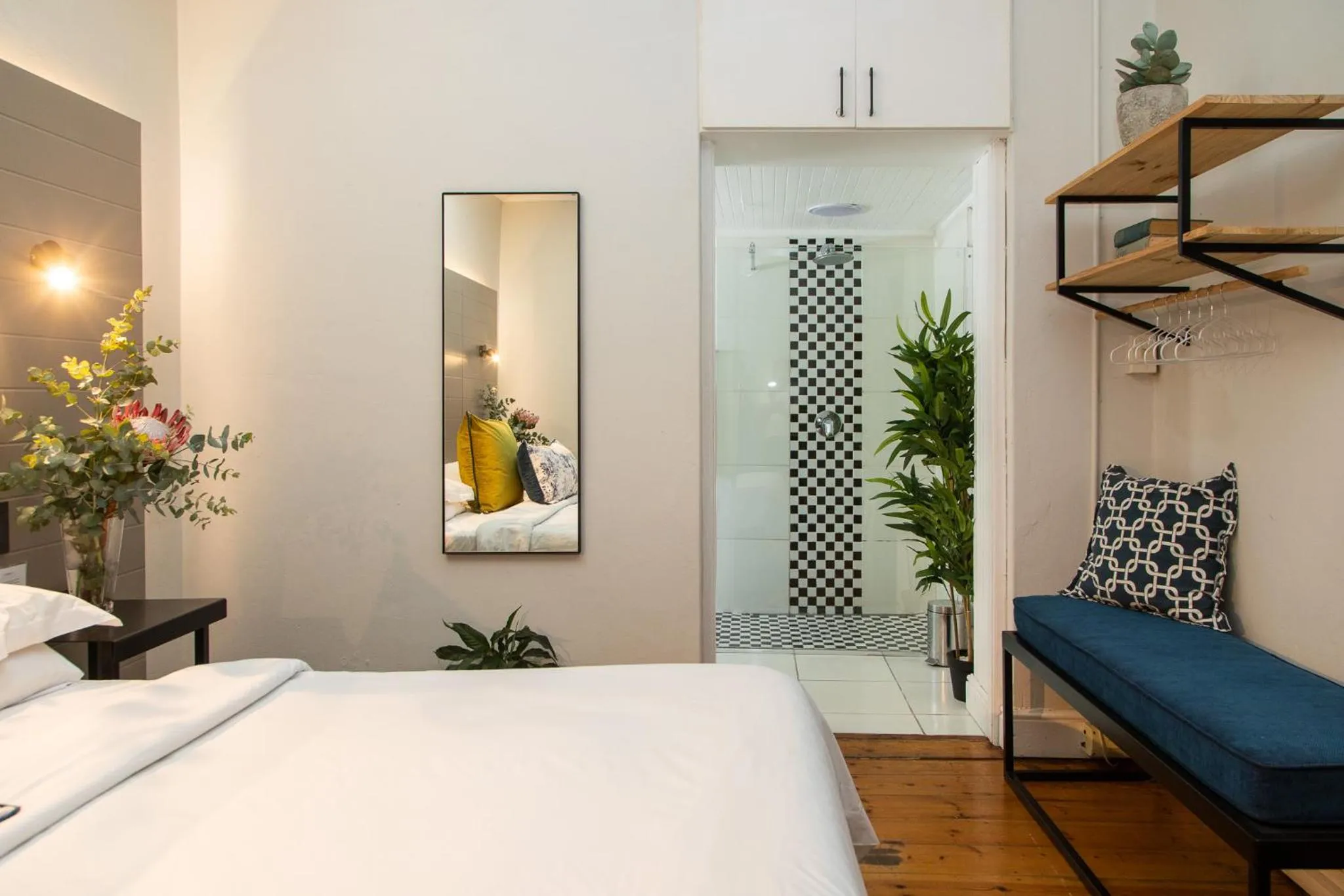 Bed in Loddey`s Guest House - by Beach Collection