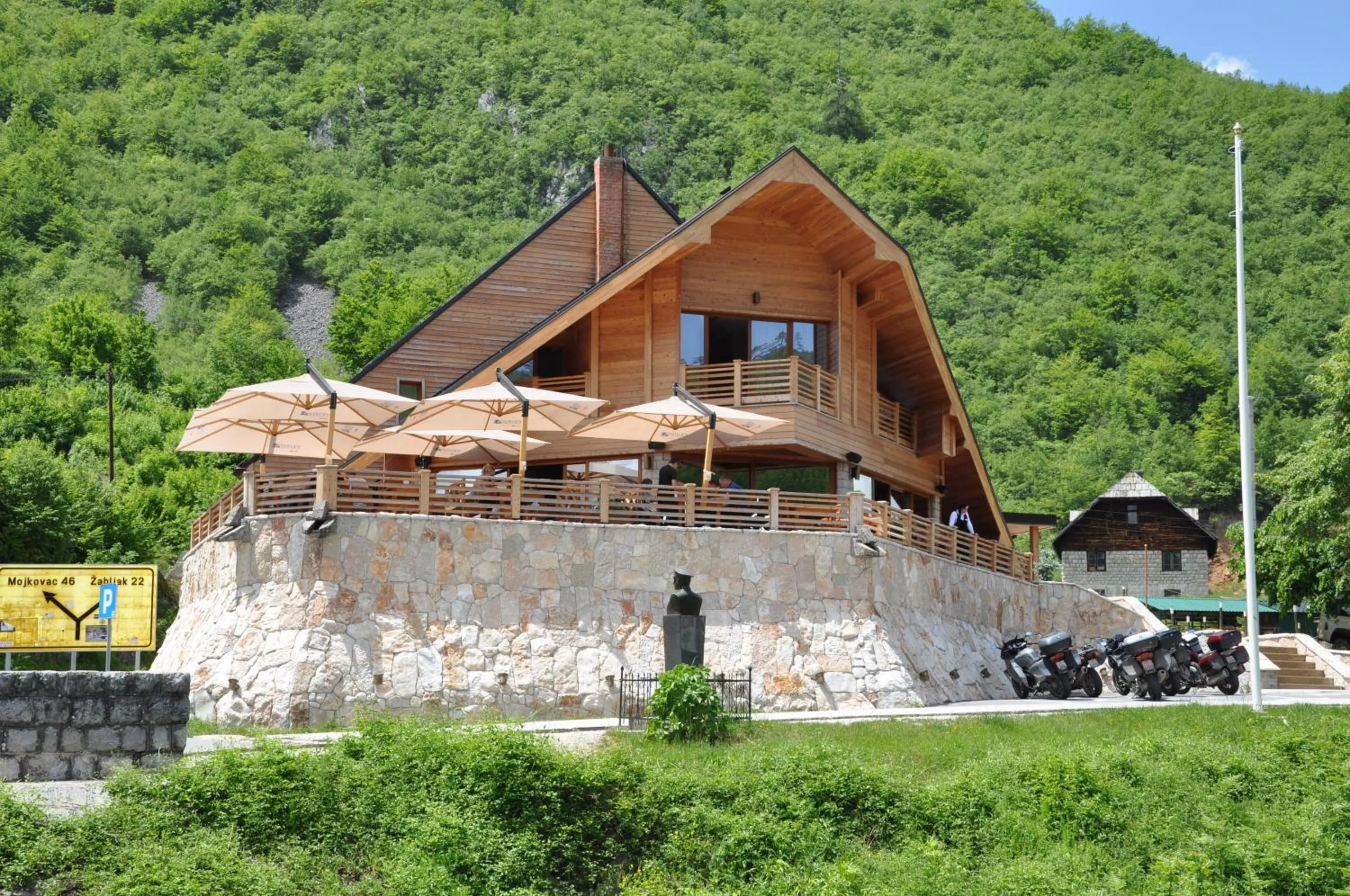 Property building in Motel Tara MB