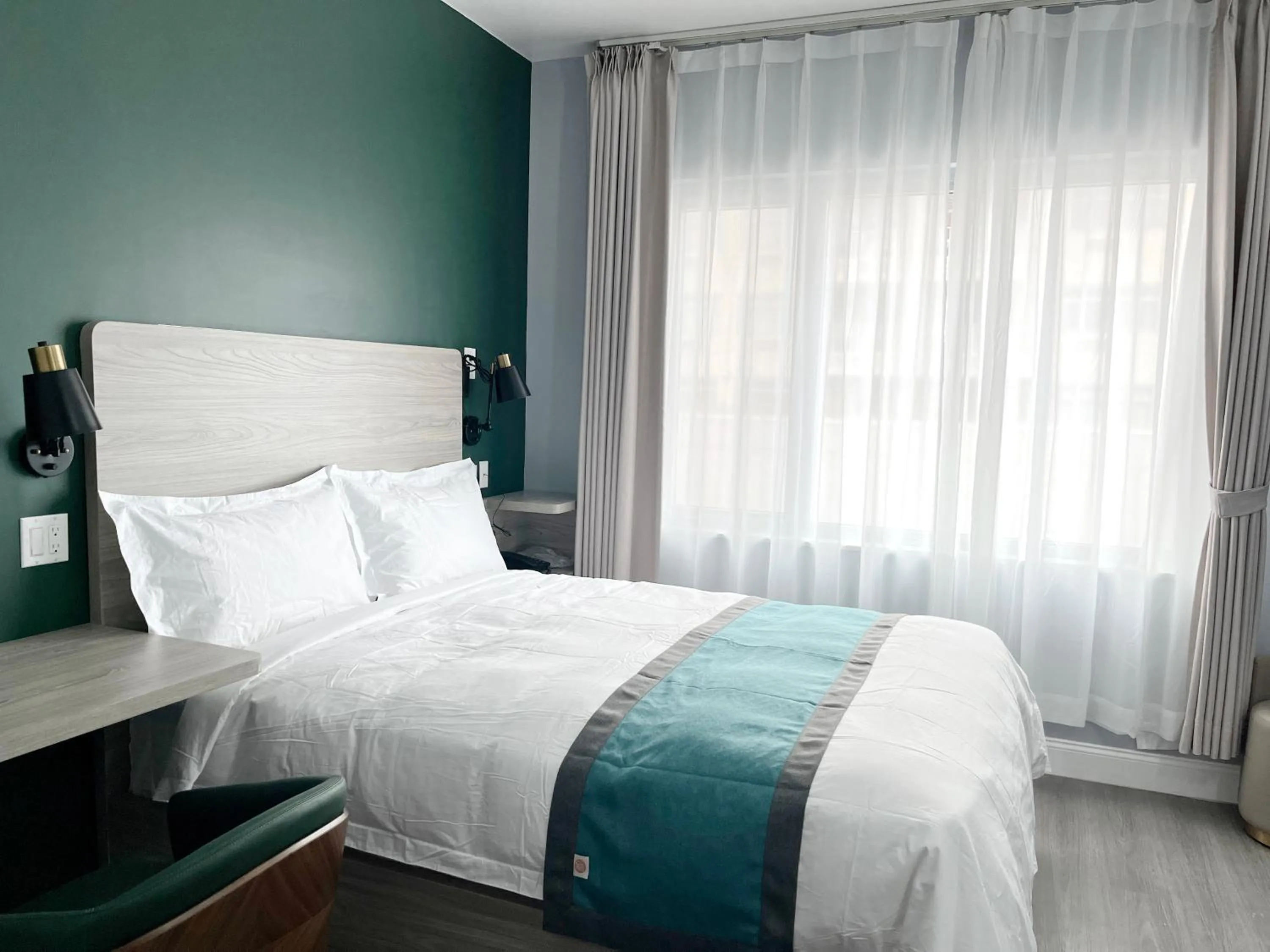 Bed in Starlight Hotel