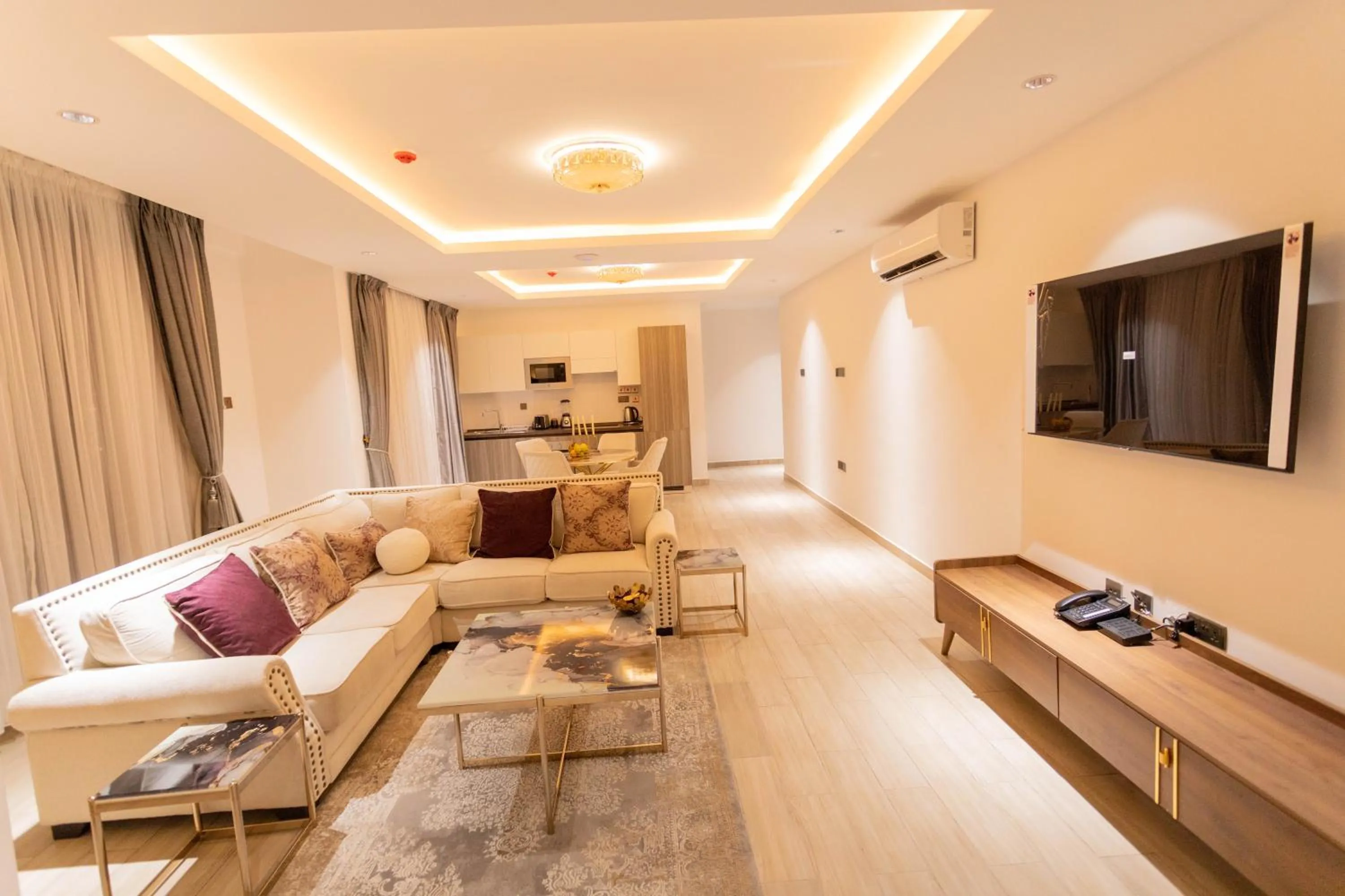 TV and multimedia in Veronique Heights