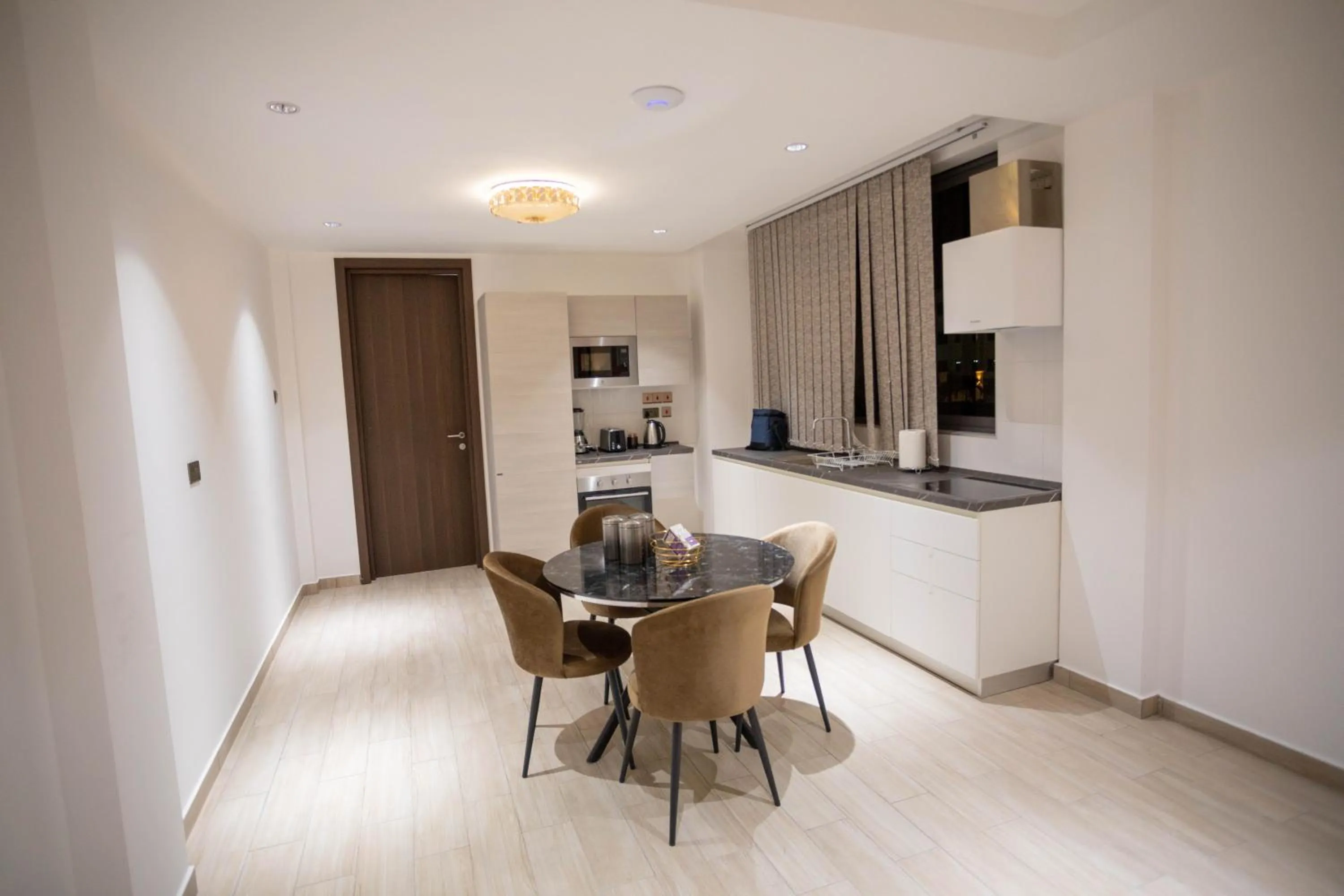 Kitchen or kitchenette in Veronique Heights