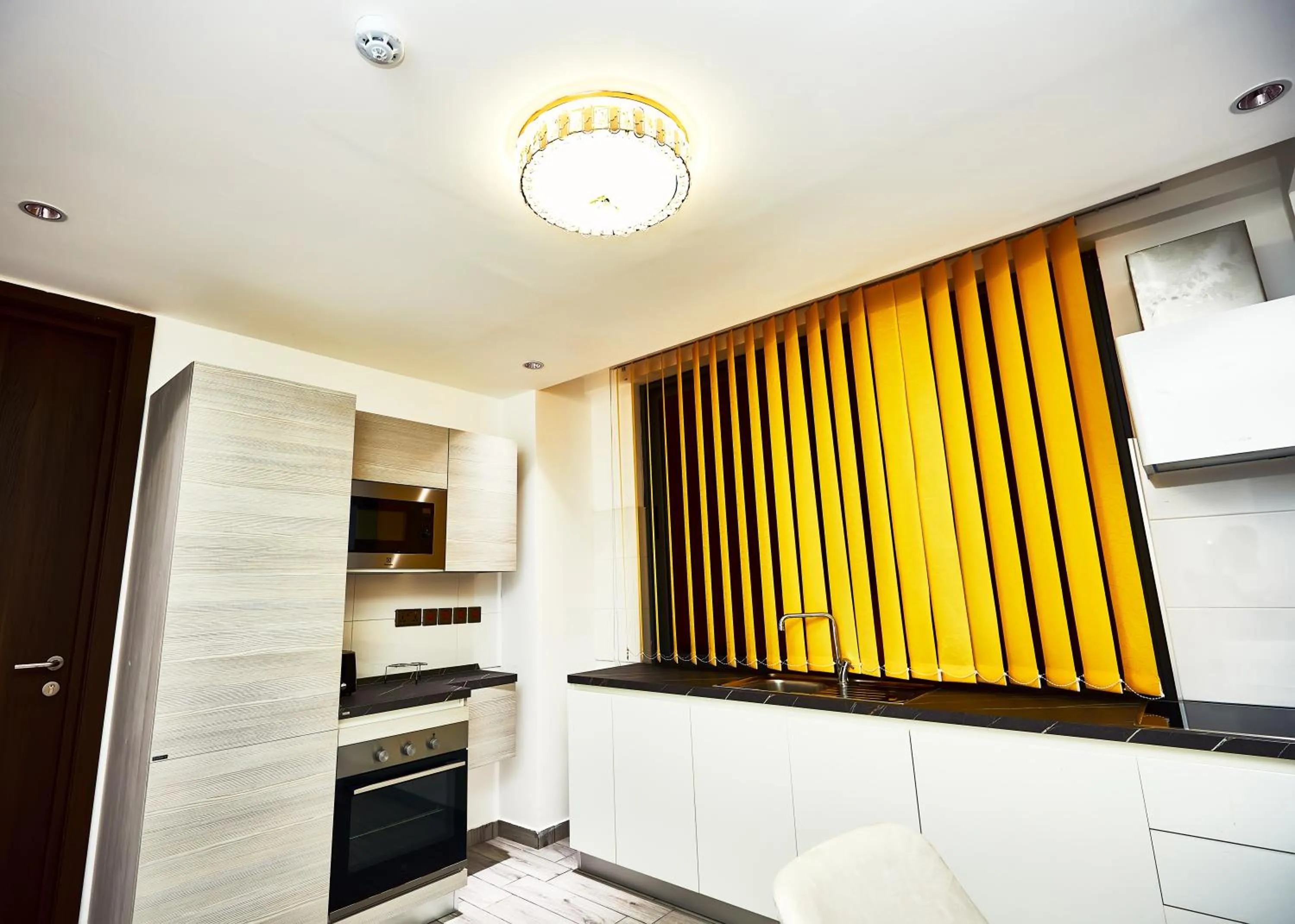 Kitchen or kitchenette in Veronique Heights