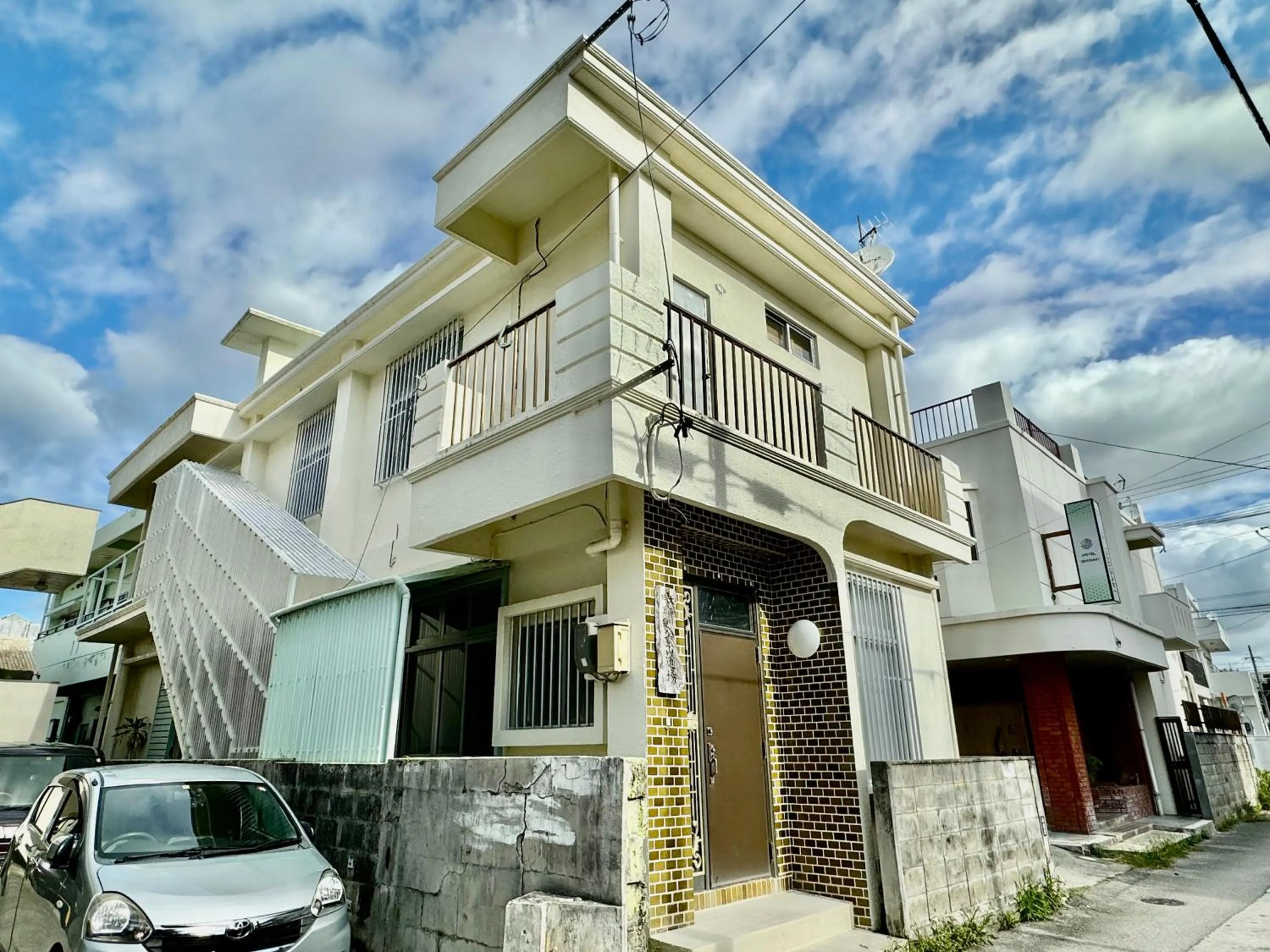 Property building in Hotel Ishigaki and Chikonkiya