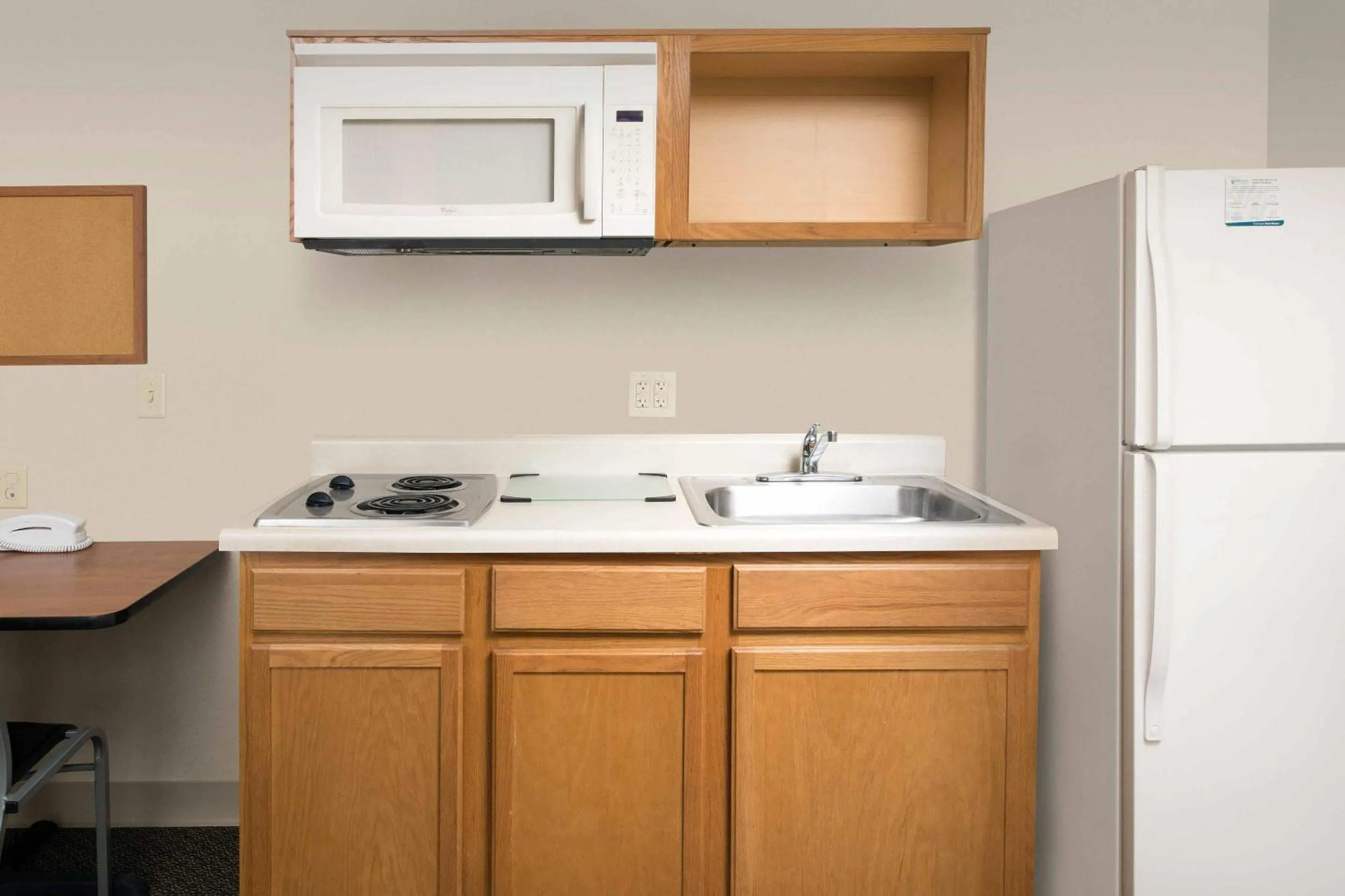 Bedroom in WoodSpring Suites Spartanburg - Duncan