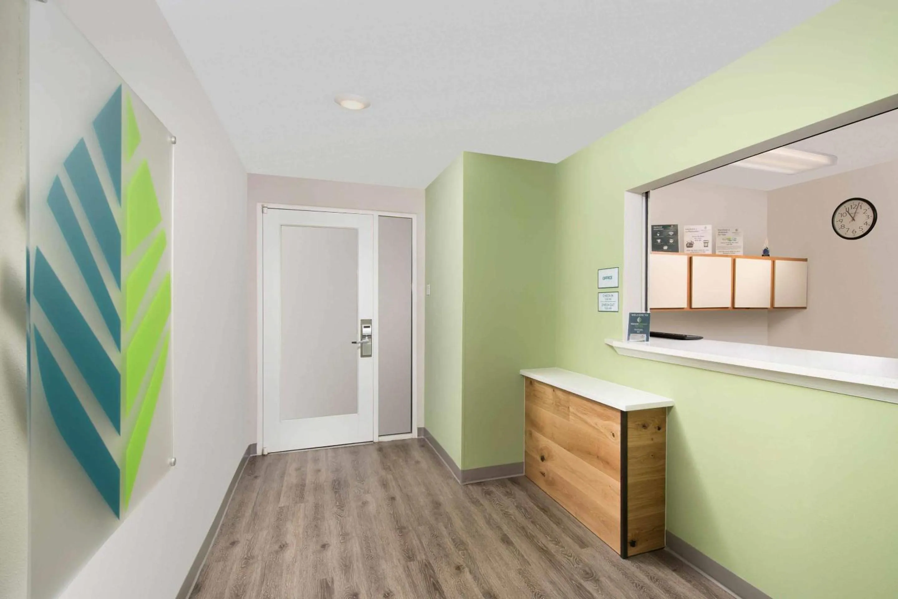 Lobby or reception in WoodSpring Suites Spartanburg - Duncan