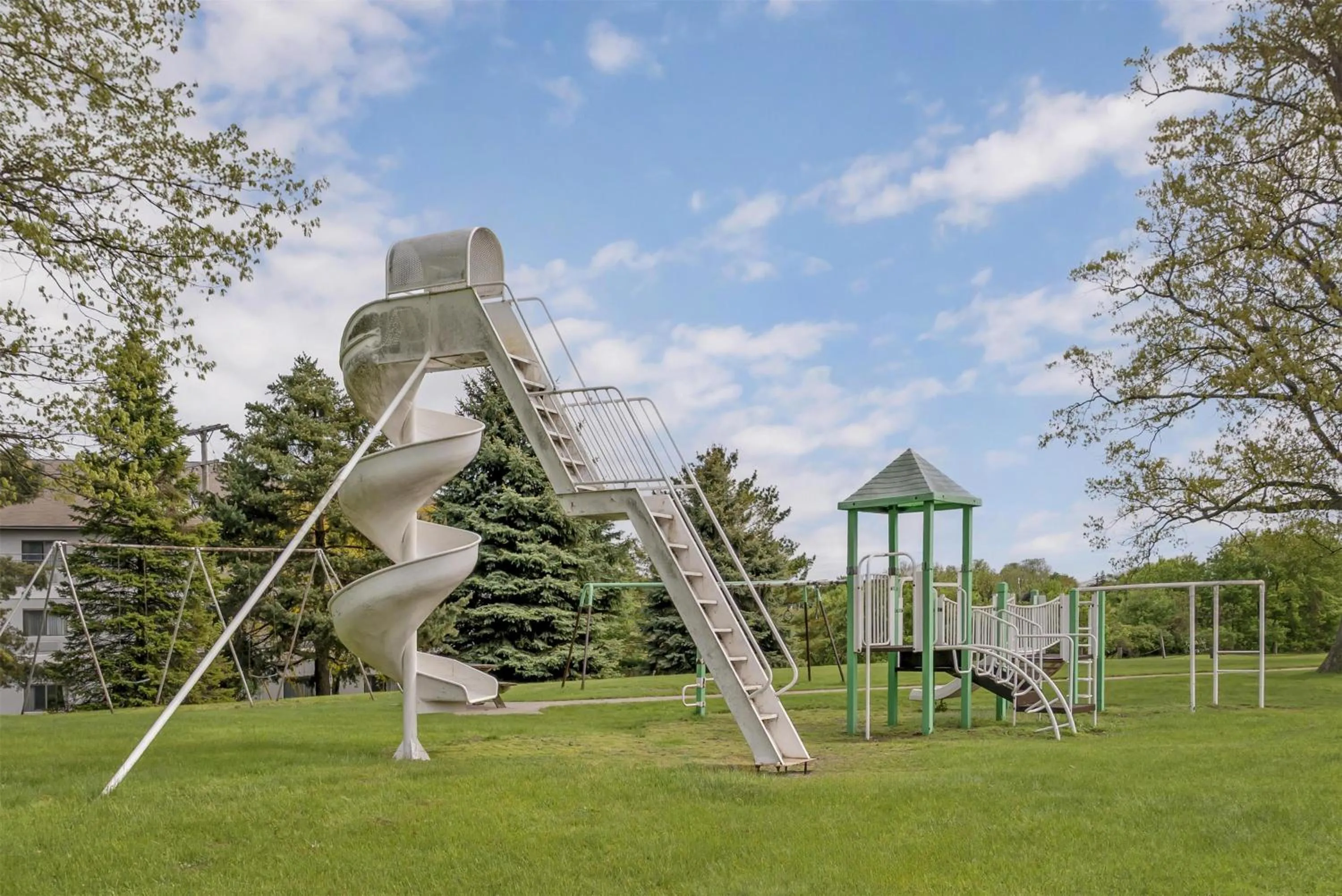 Sports in Best Western Port Huron Blue Water Bridge