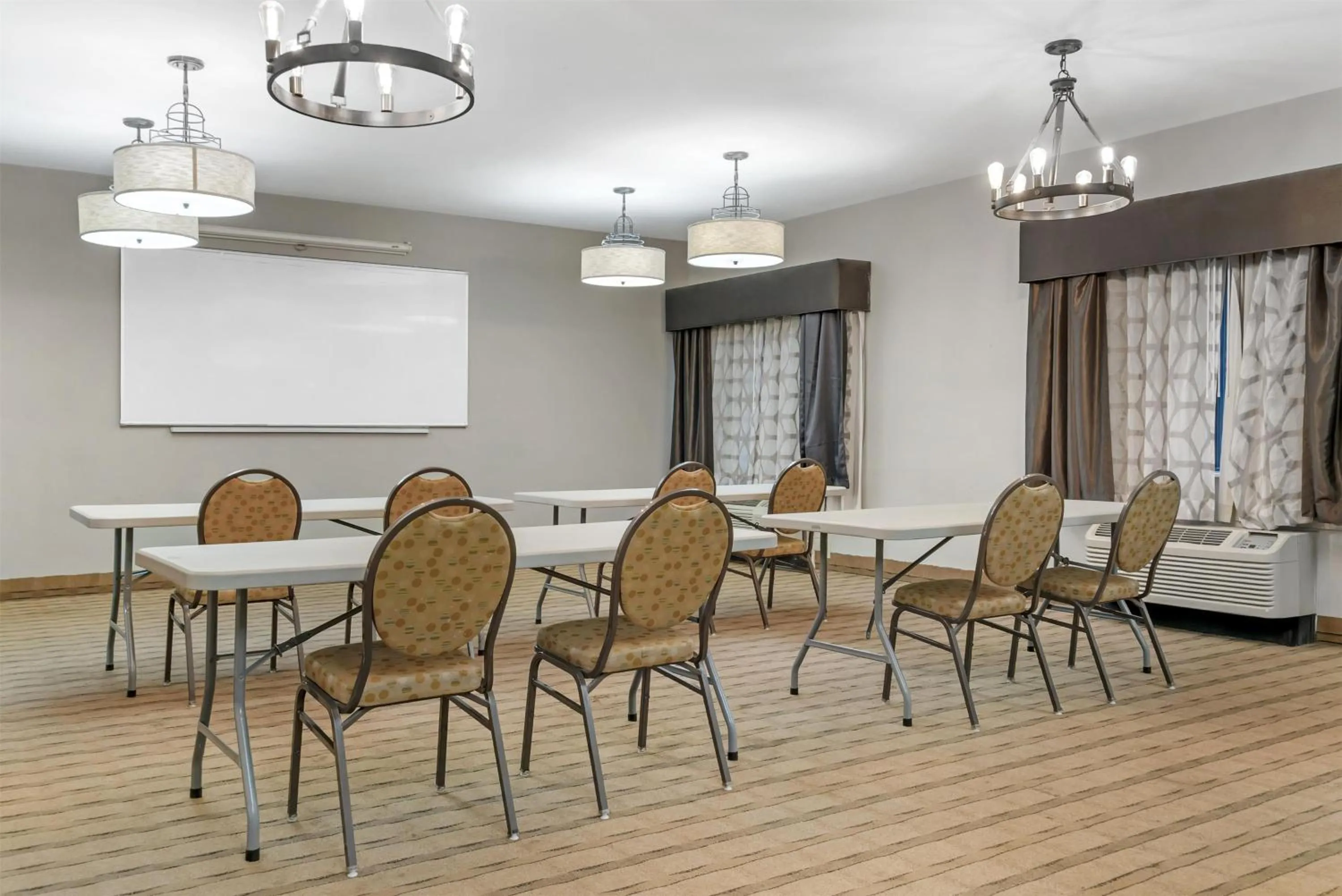 Meeting/conference room in Best Western Port Huron Blue Water Bridge
