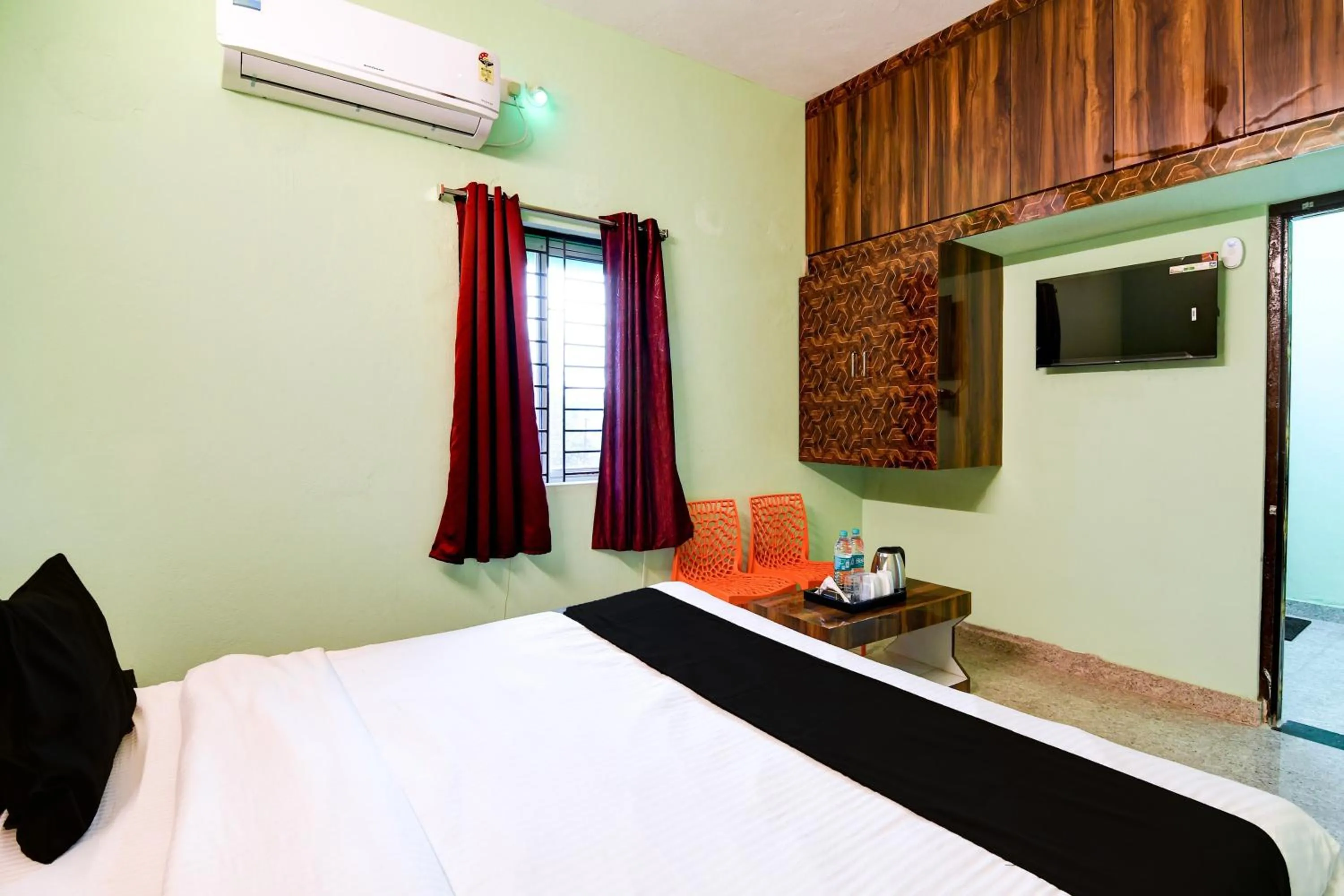 Lobby or reception, Bed in Super Hotel O Star light