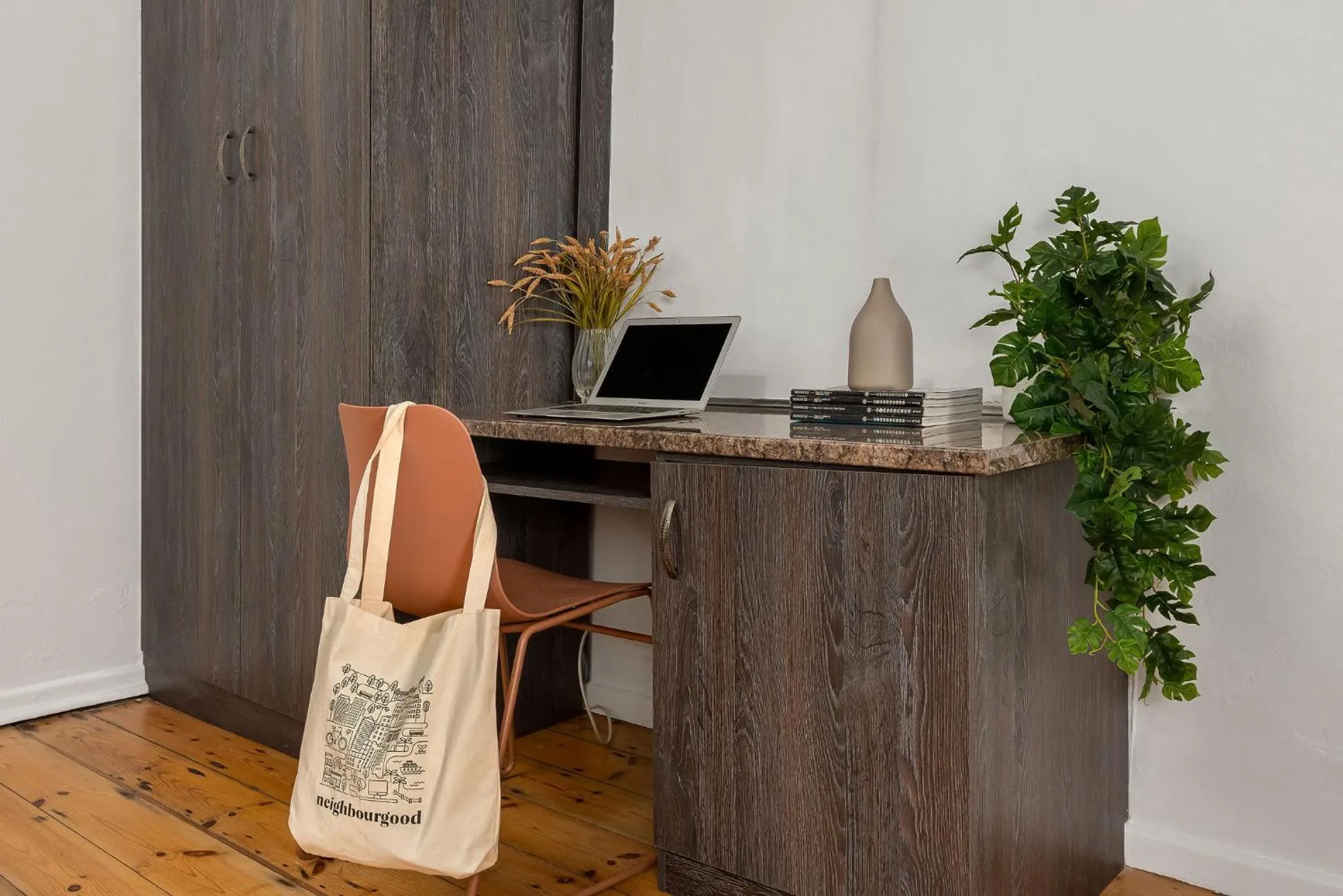 Seating area in Neighbourgood Ravenscraig